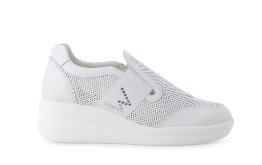 gid://shopify/Product/15761227415884_1