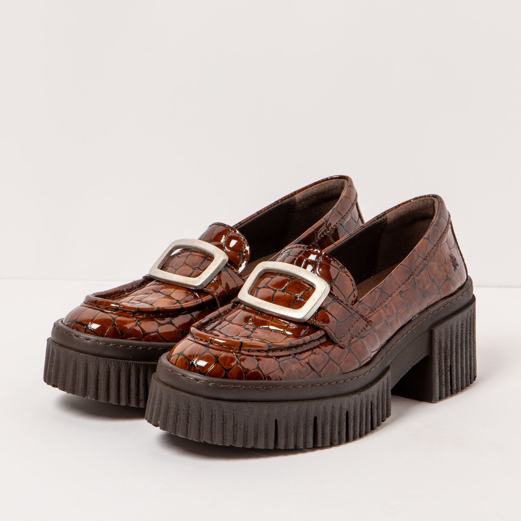 gid://shopify/Product/15693883343180_2