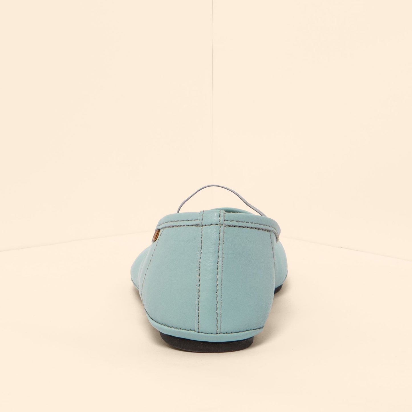 gid://shopify/Product/15700542128460_8