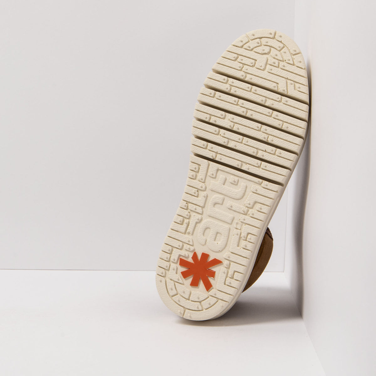 gid://shopify/Product/16171499225420_6