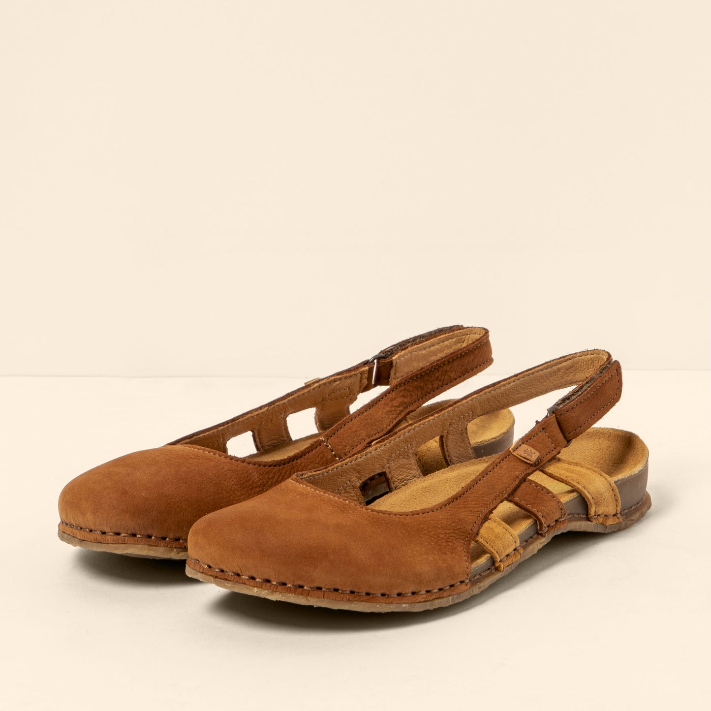 gid://shopify/Product/15700529086796_2