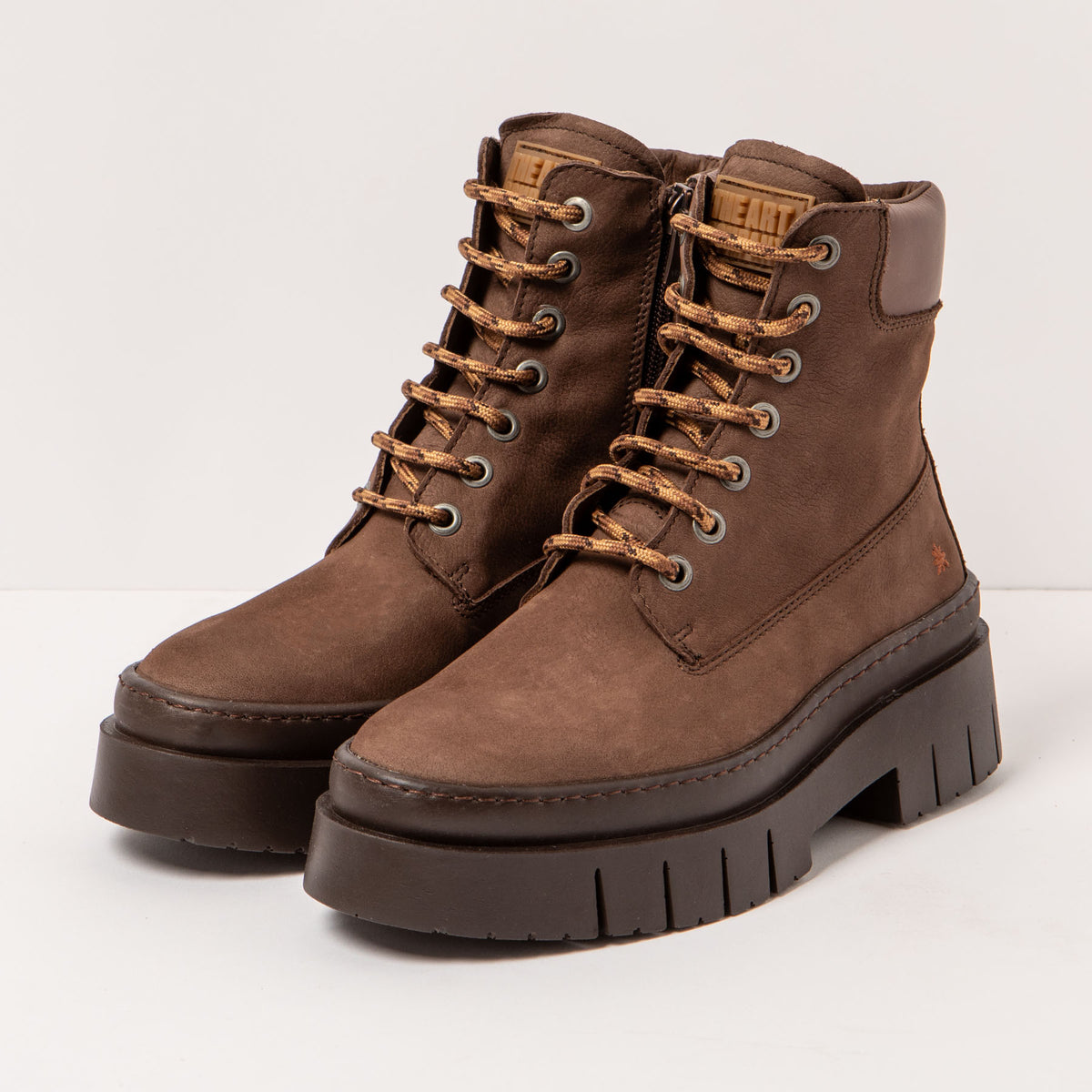 gid://shopify/Product/16172800672076_2