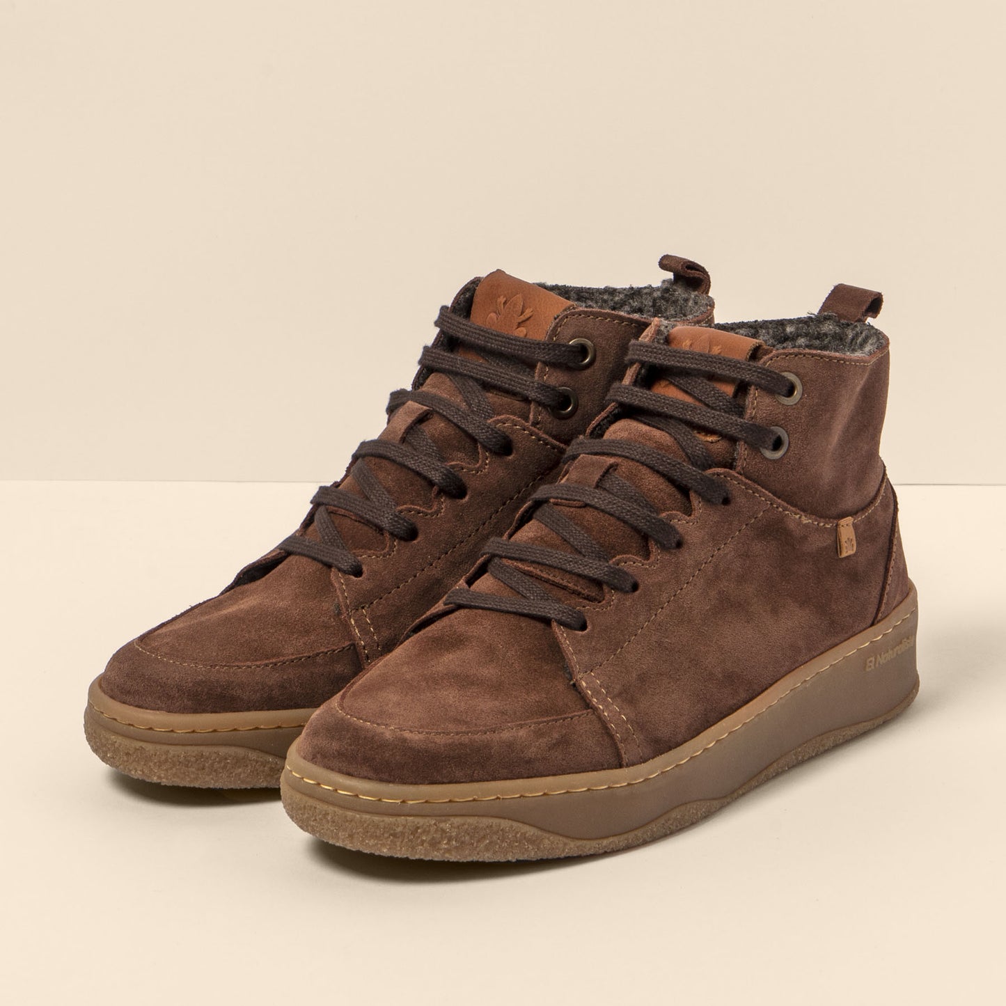 gid://shopify/Product/15700103135564_5