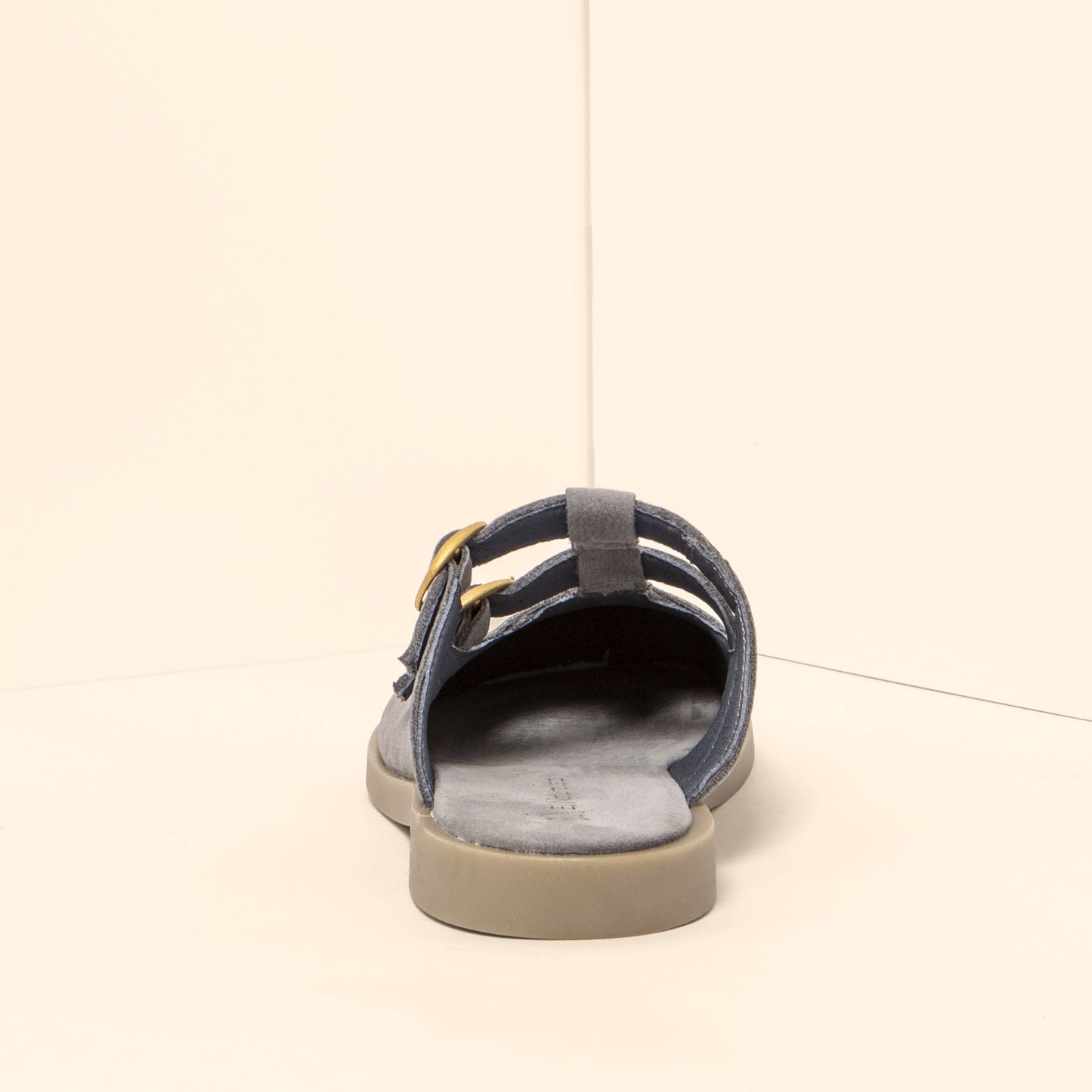 gid://shopify/Product/15700579909964_5