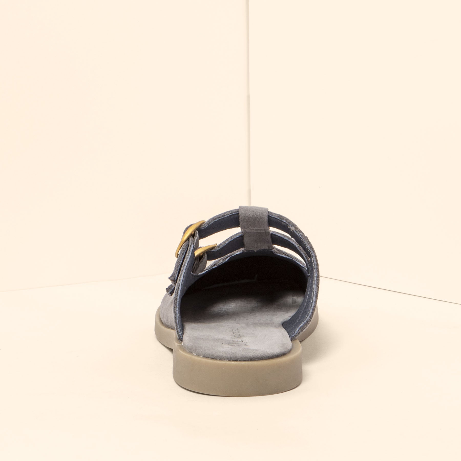 gid://shopify/Product/15700579909964_5