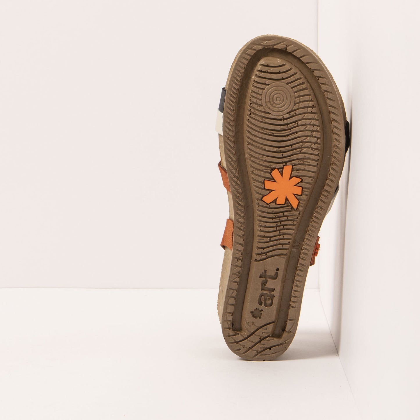 gid://shopify/Product/15693469909324_3