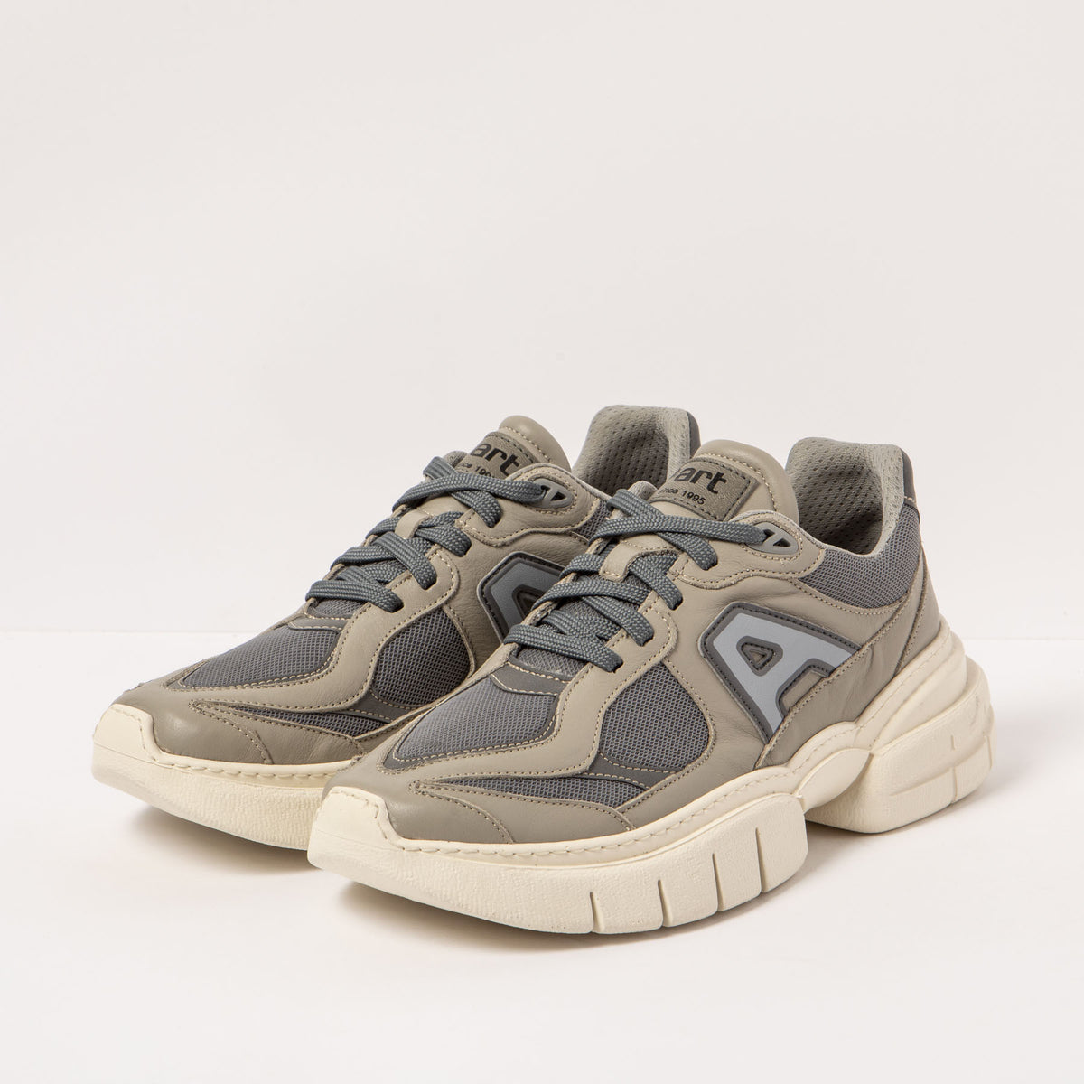 gid://shopify/Product/16171398398284_5