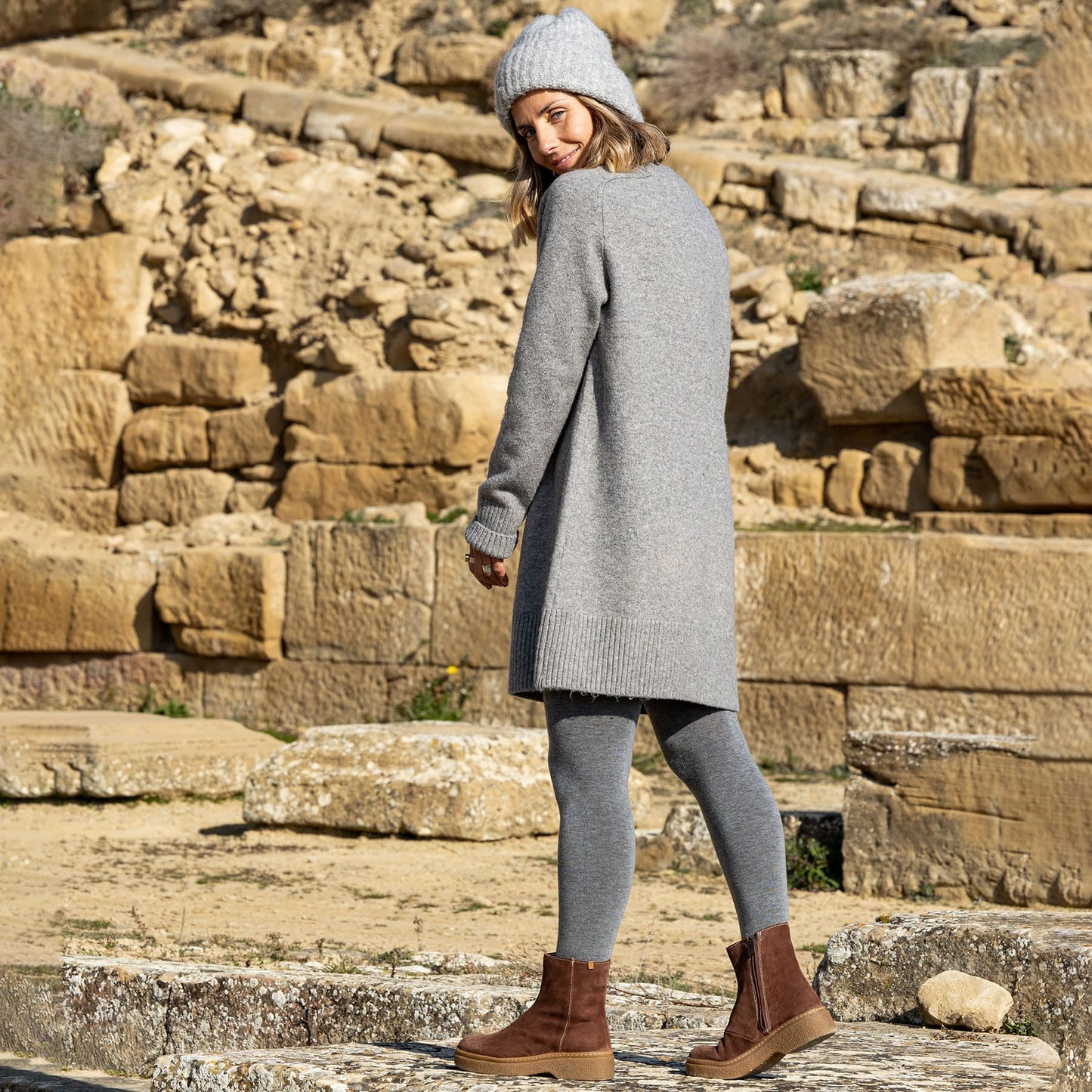 gid://shopify/Product/15700138688844_8