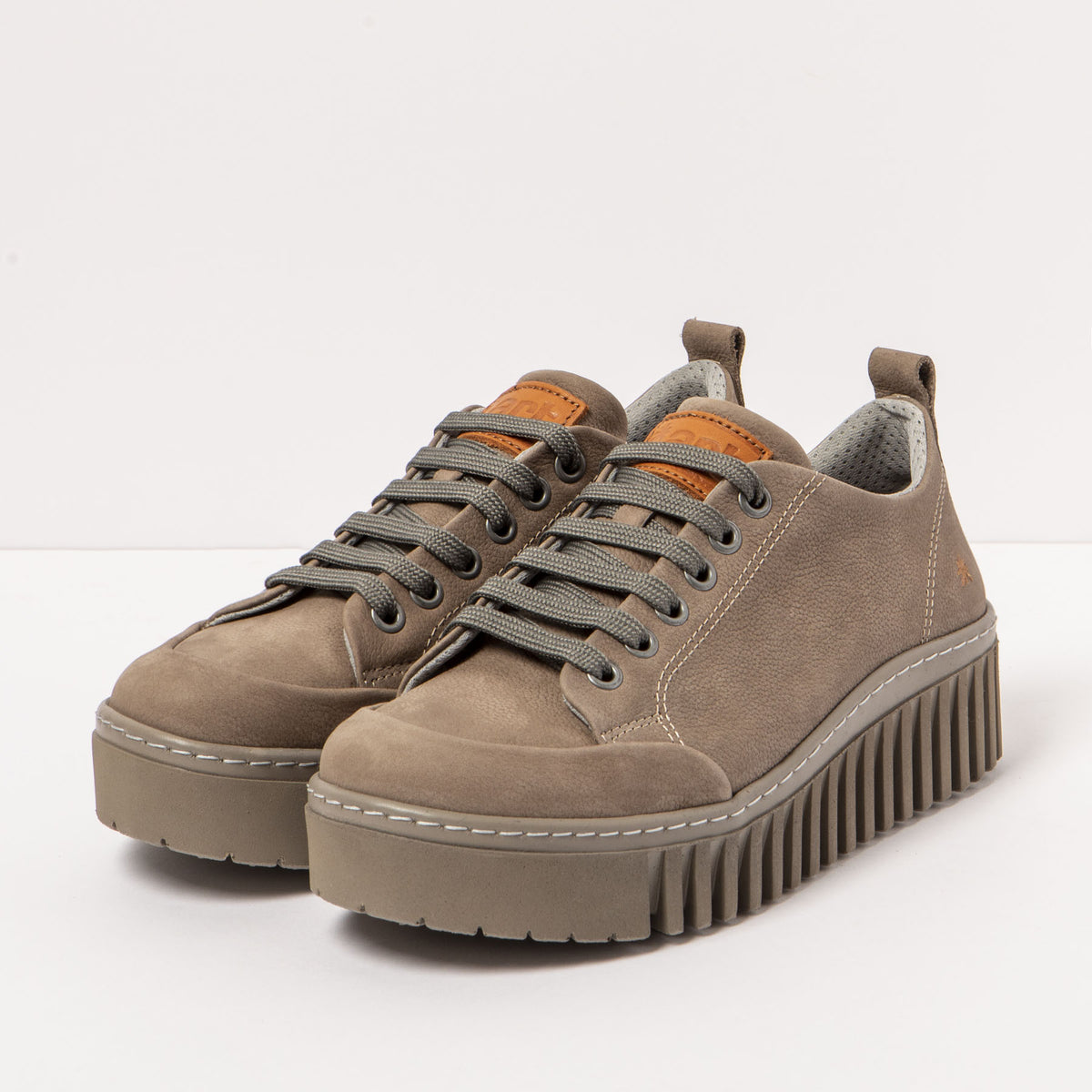 gid://shopify/Product/16171257102668_5
