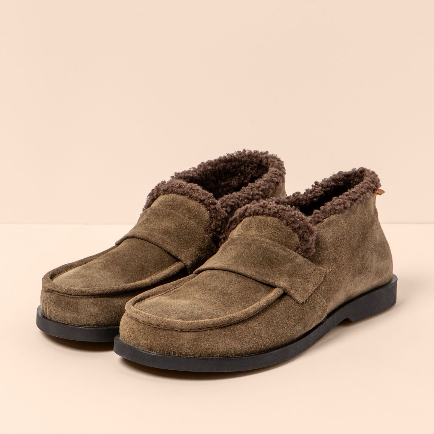 gid://shopify/Product/15700861550924_2