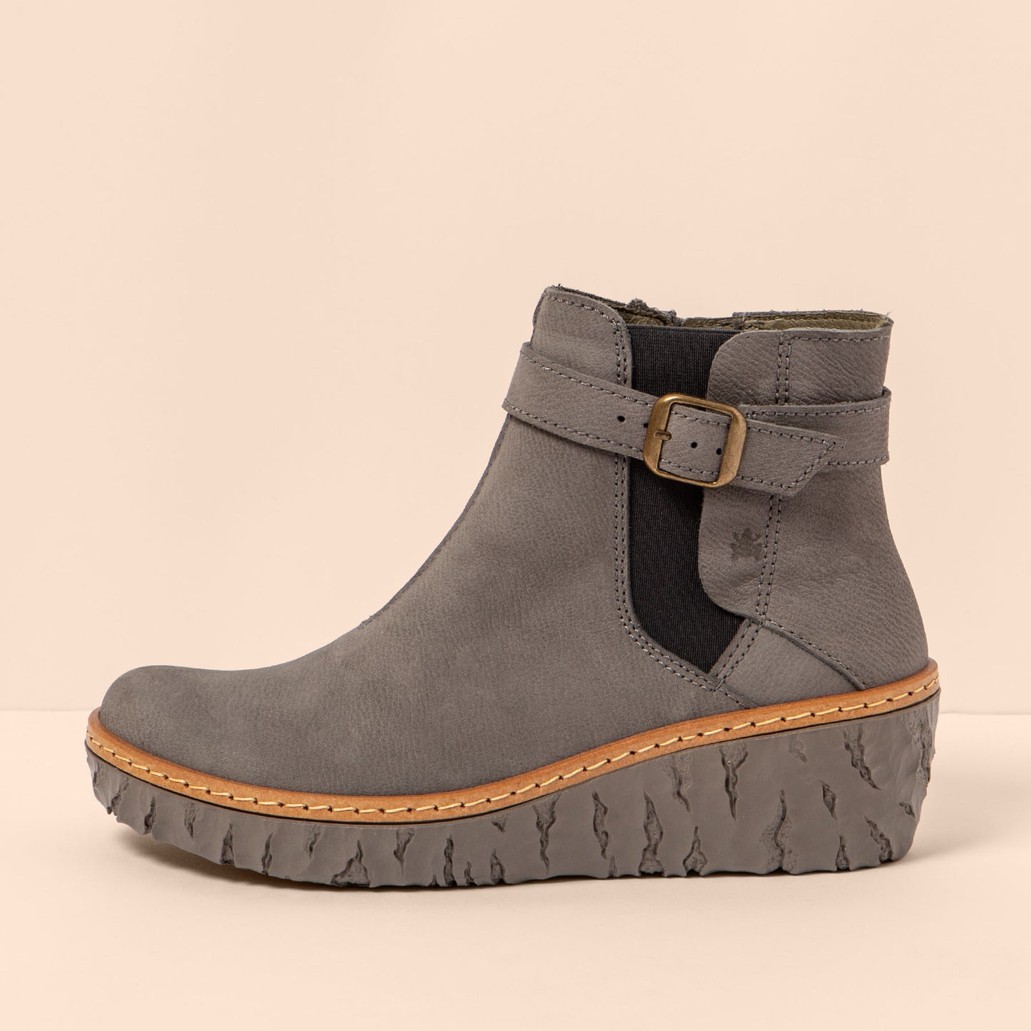 gid://shopify/Product/15700753383756_1