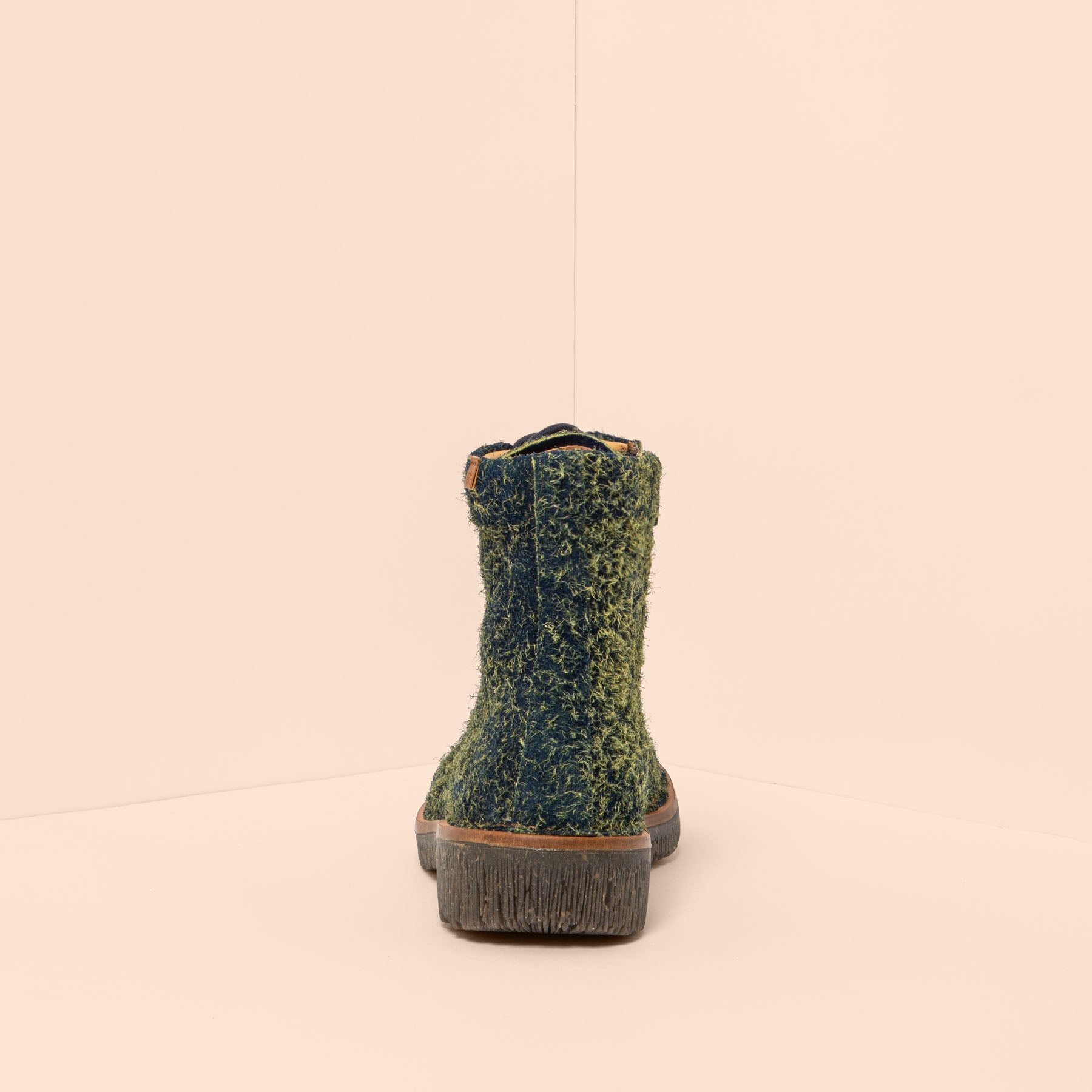 gid://shopify/Product/15700815806796_5