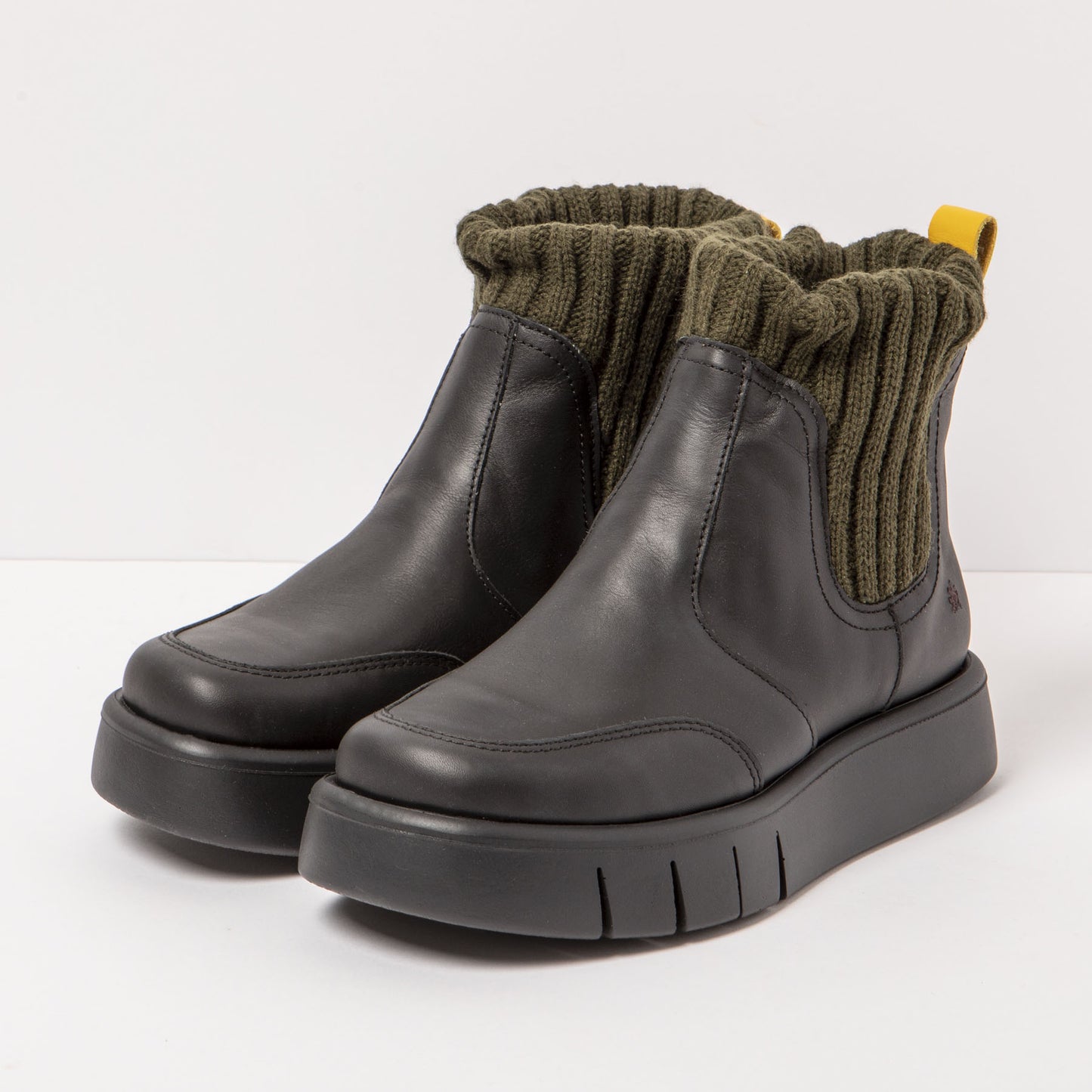 gid://shopify/Product/15785701540172_5