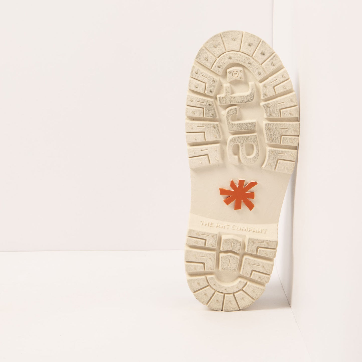 gid://shopify/Product/15693409648972_3