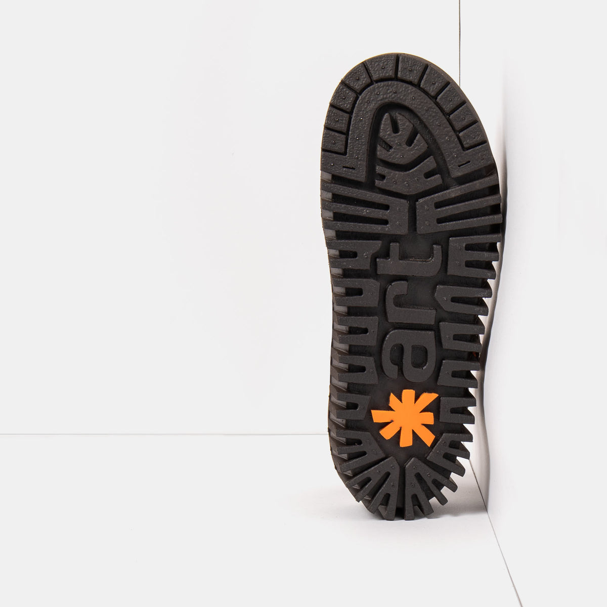 gid://shopify/Product/16172933808460_3