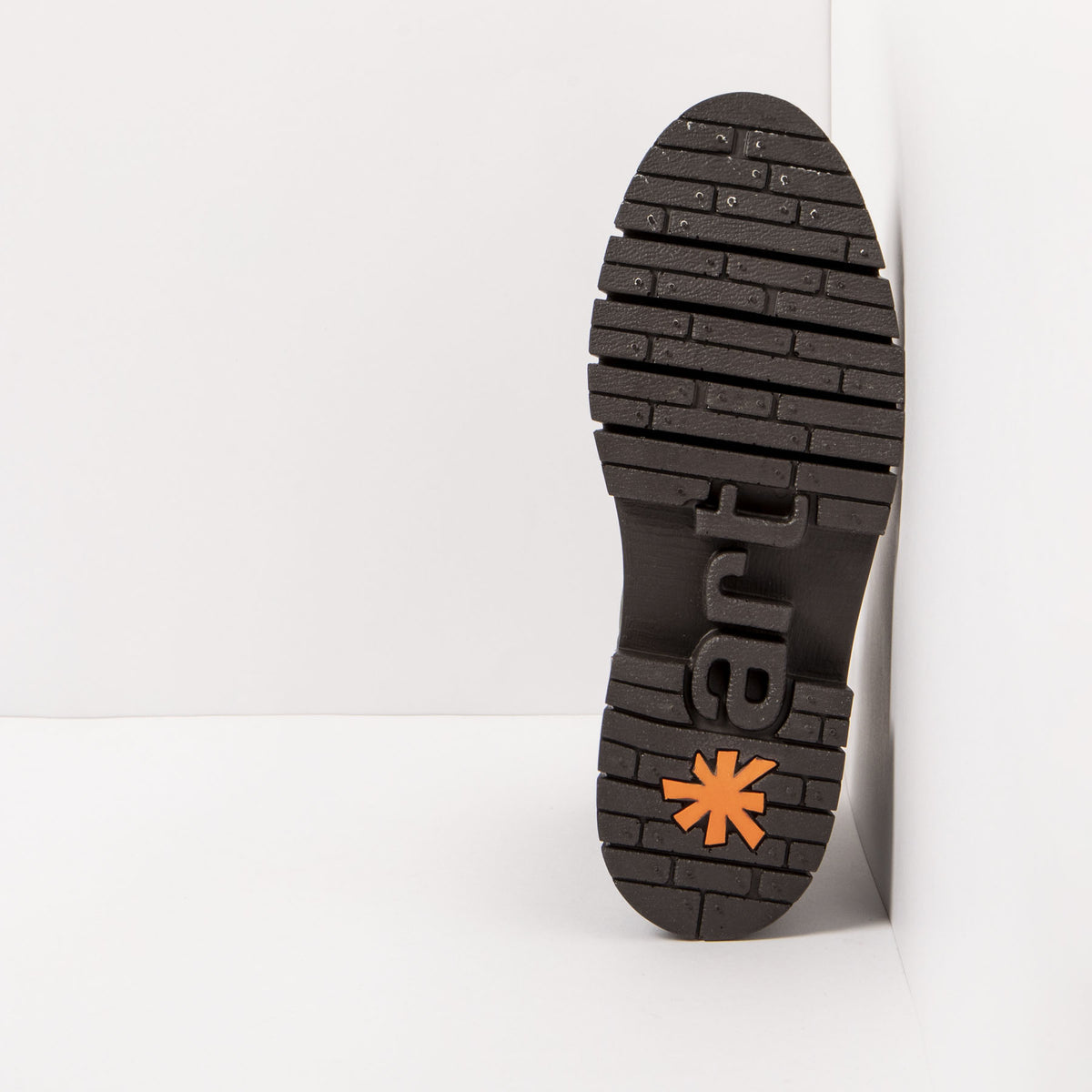 gid://shopify/Product/16171612668236_6