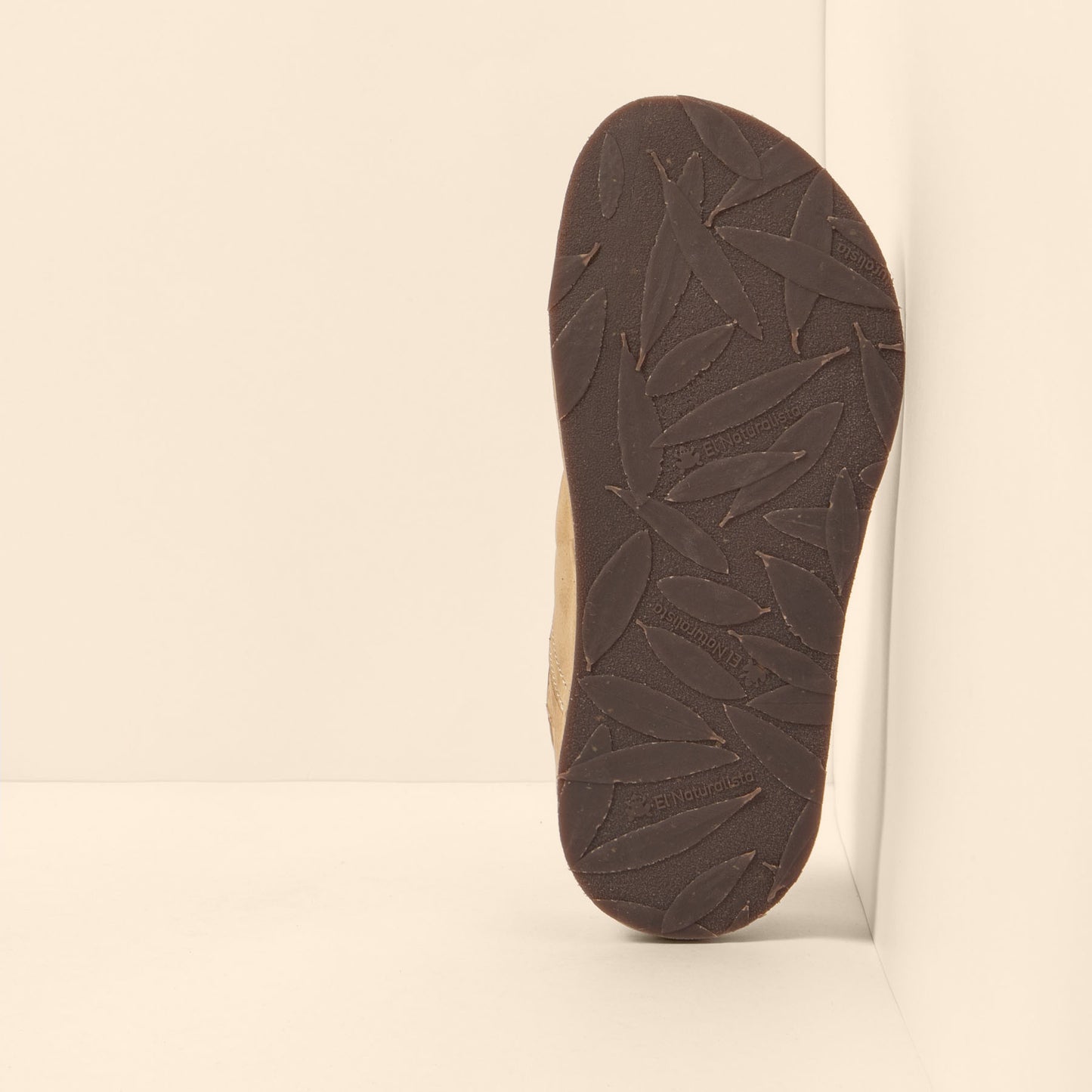 gid://shopify/Product/15700429734220_3