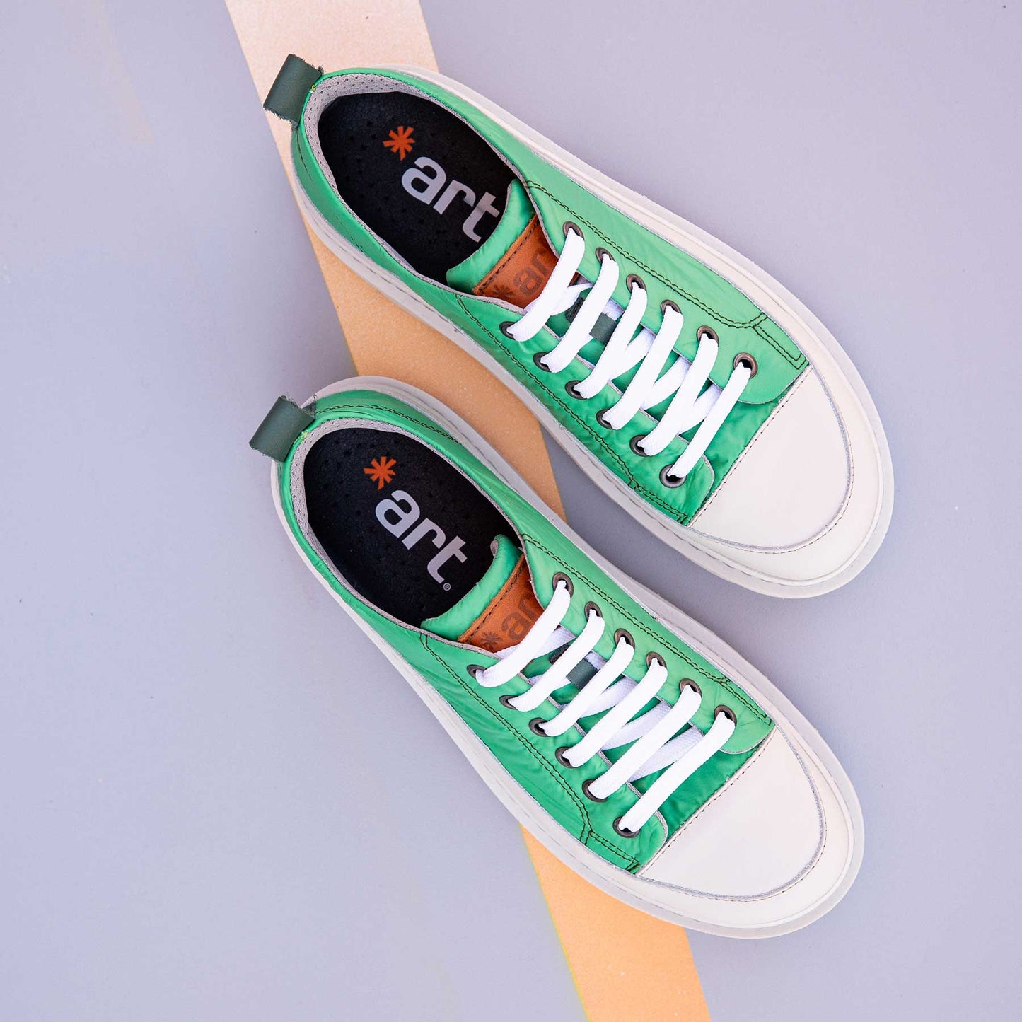gid://shopify/Product/15694300479820_7
