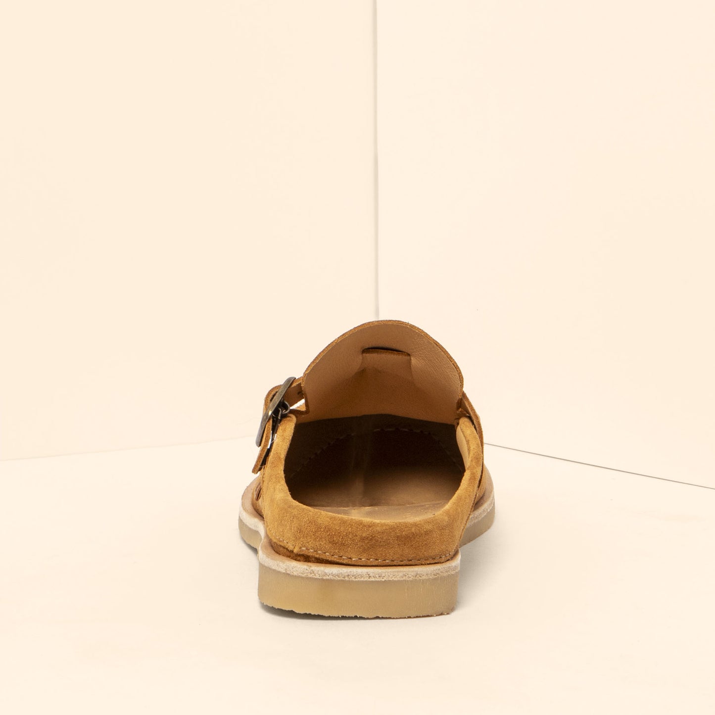 gid://shopify/Product/15700649607500_5