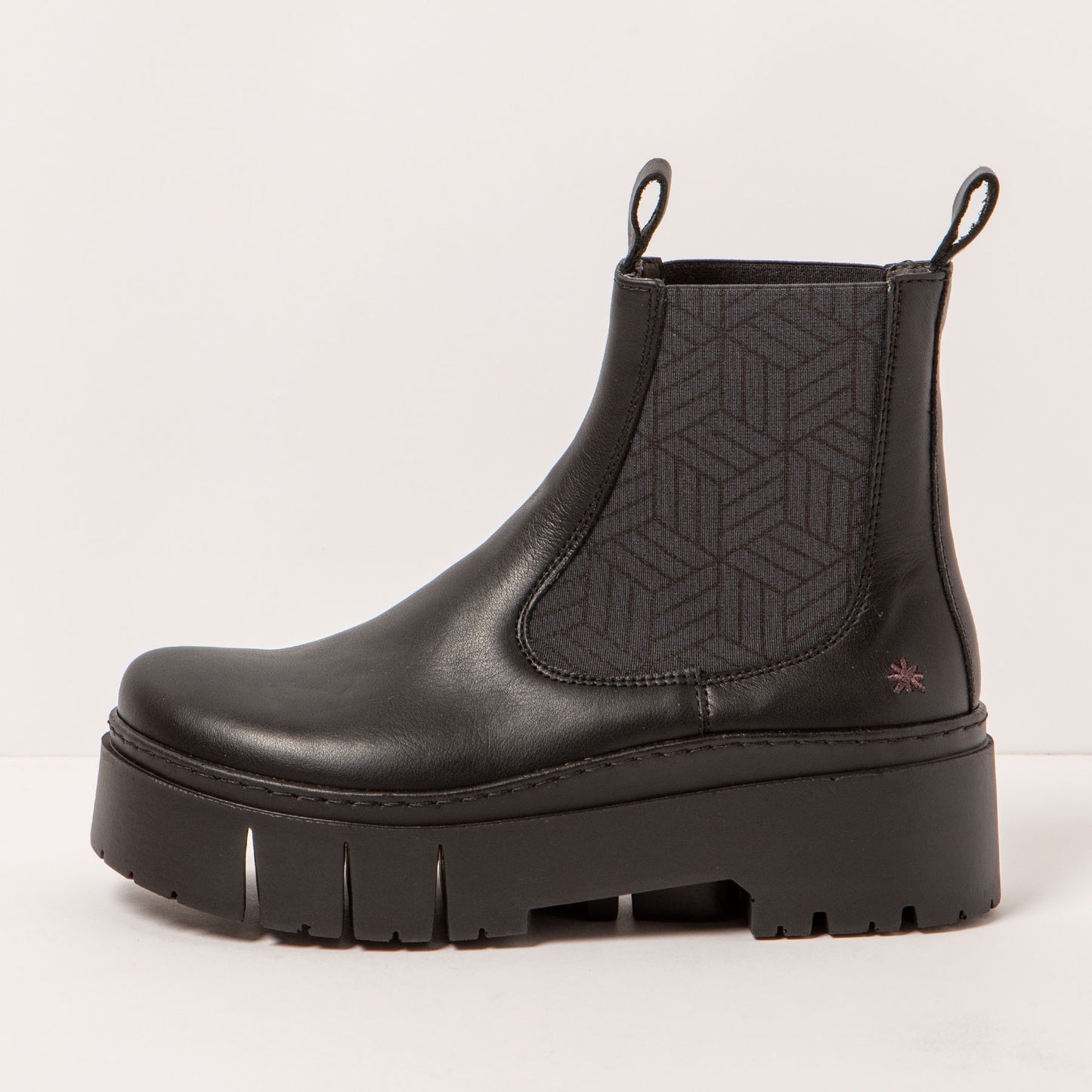 gid://shopify/Product/15694210957644_1