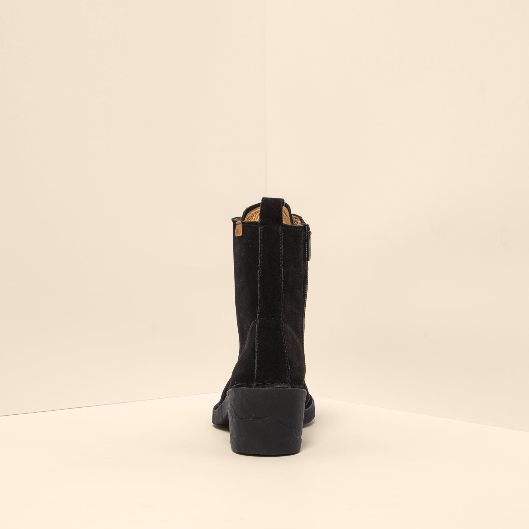 gid://shopify/Product/15700040384844_5
