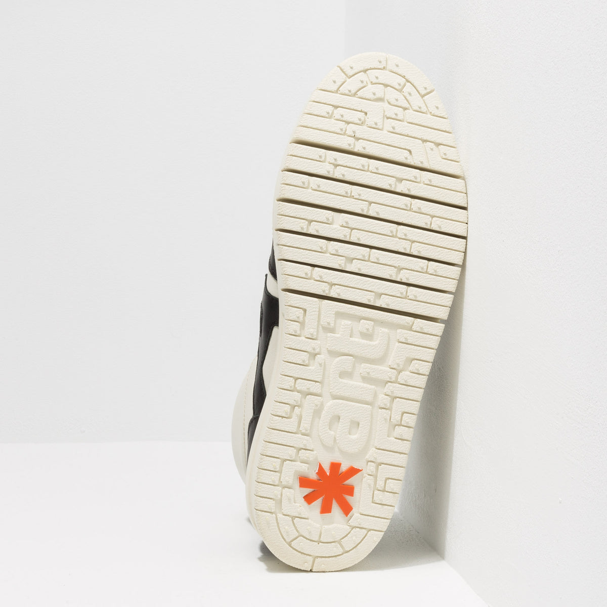 gid://shopify/Product/16171477107020_6