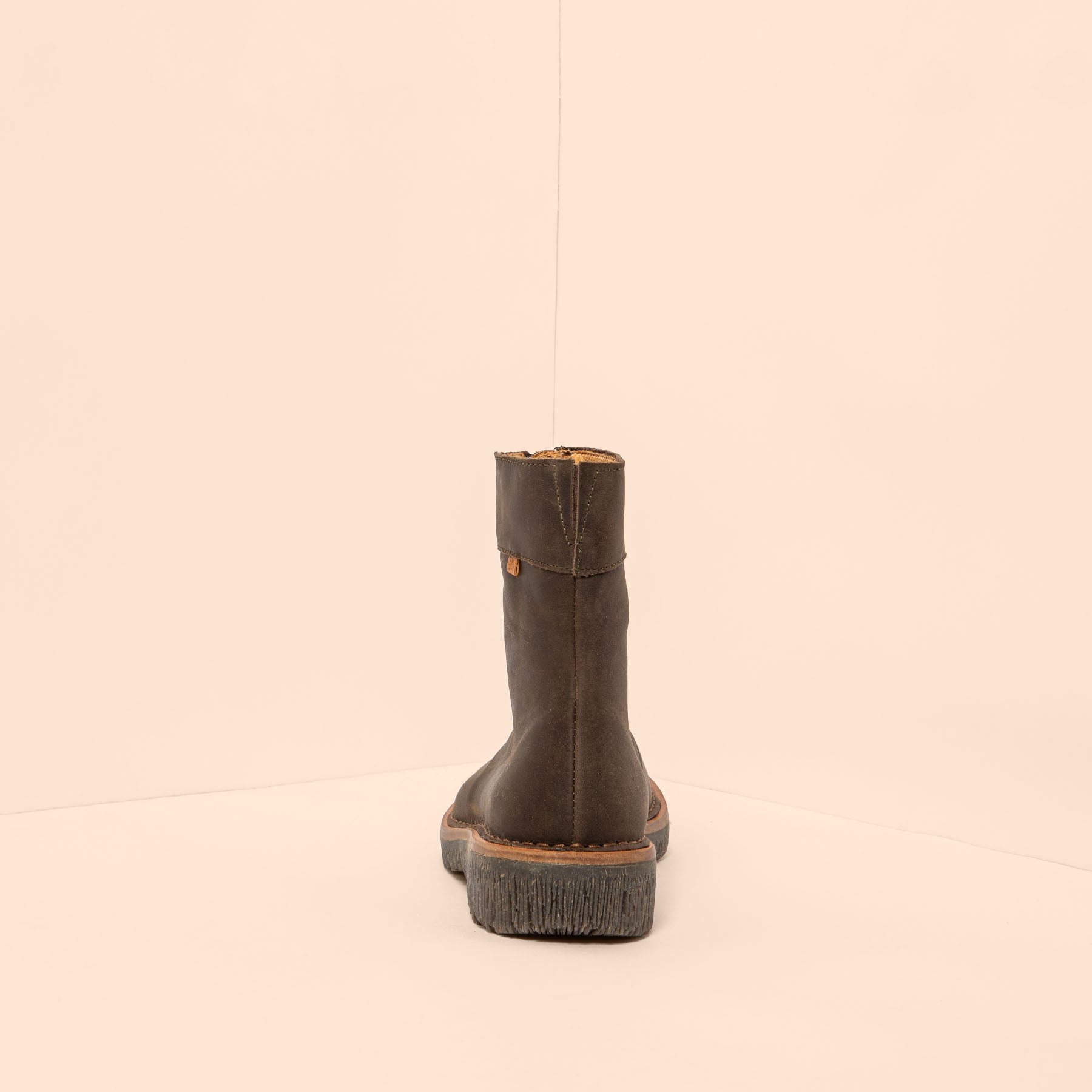 gid://shopify/Product/15700827341132_5