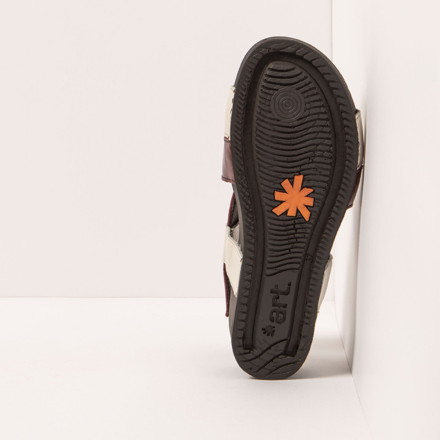 gid://shopify/Product/15693520732492_3
