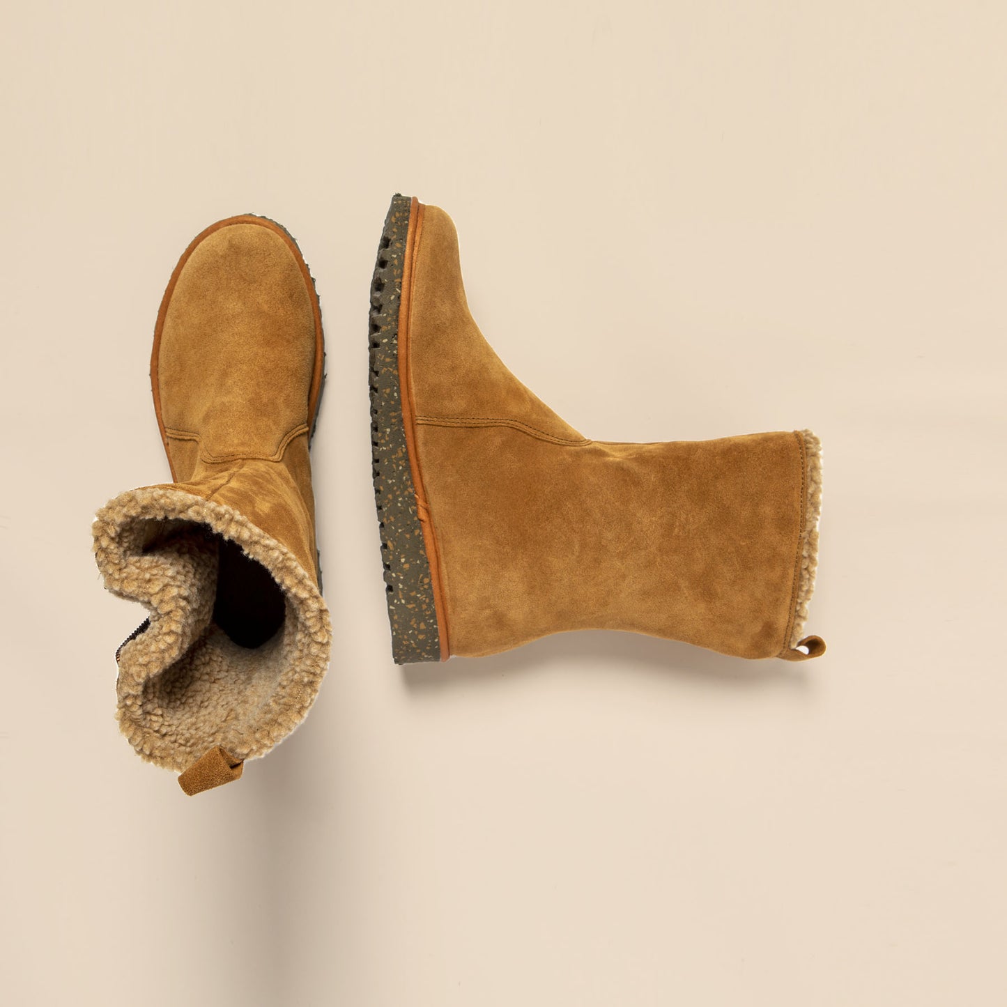 gid://shopify/Product/15700028326220_4