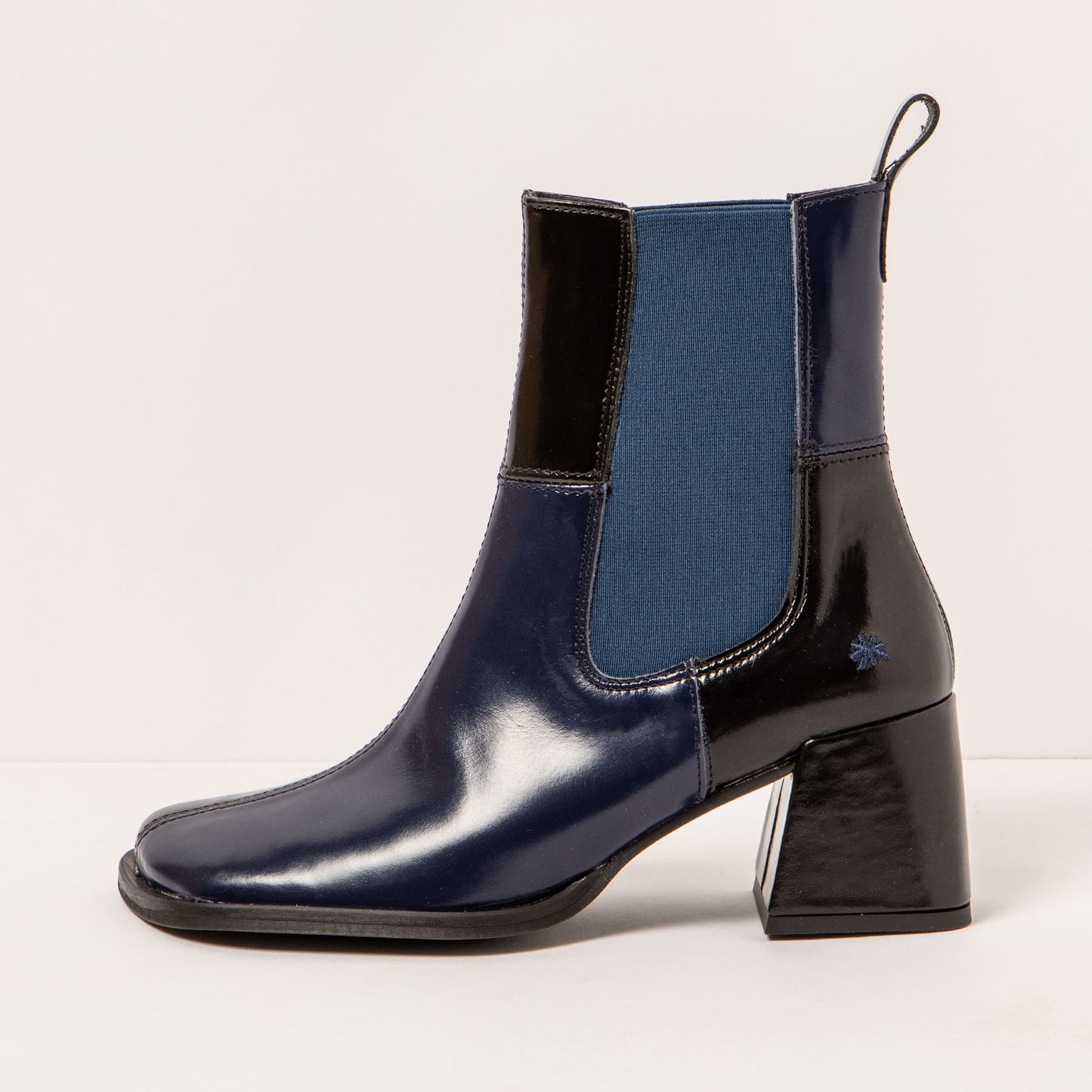 gid://shopify/Product/15694193164620_1
