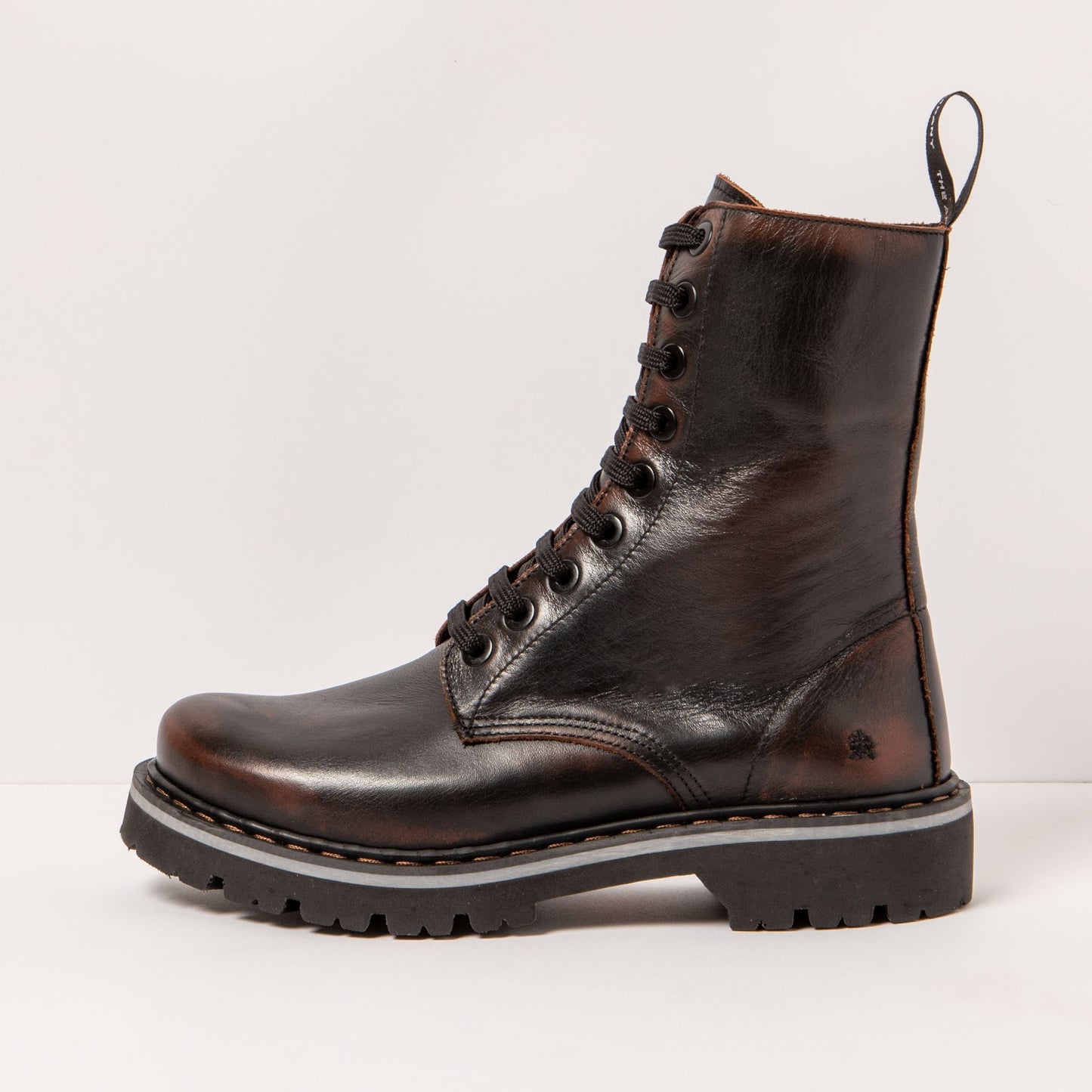 gid://shopify/Product/15693746012492_1