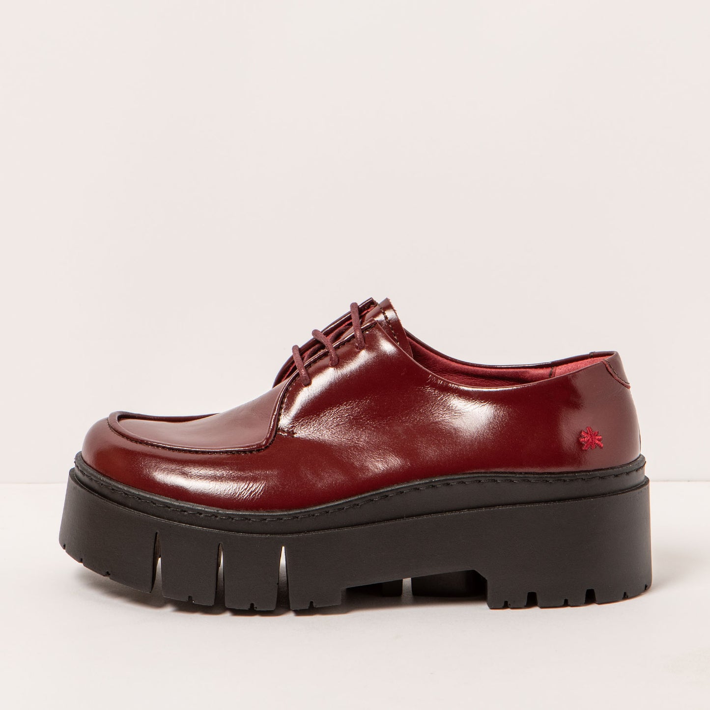 gid://shopify/Product/15694209384780_1