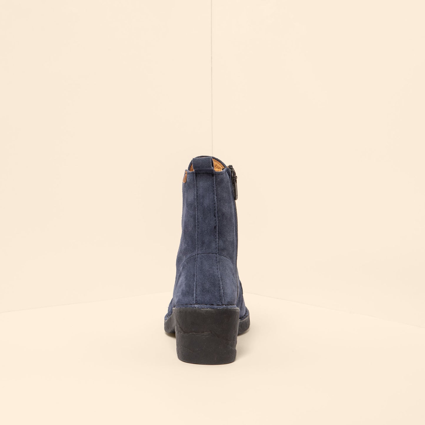 gid://shopify/Product/15700046086476_5