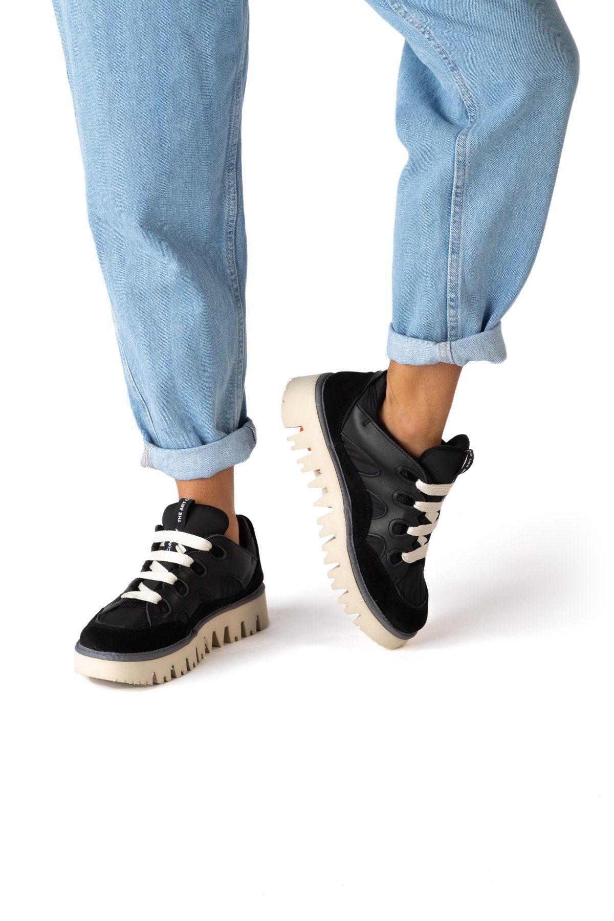 gid://shopify/Product/16171541397836_6