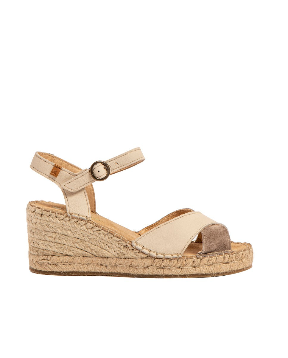 gid://shopify/Product/15699918946636_1
