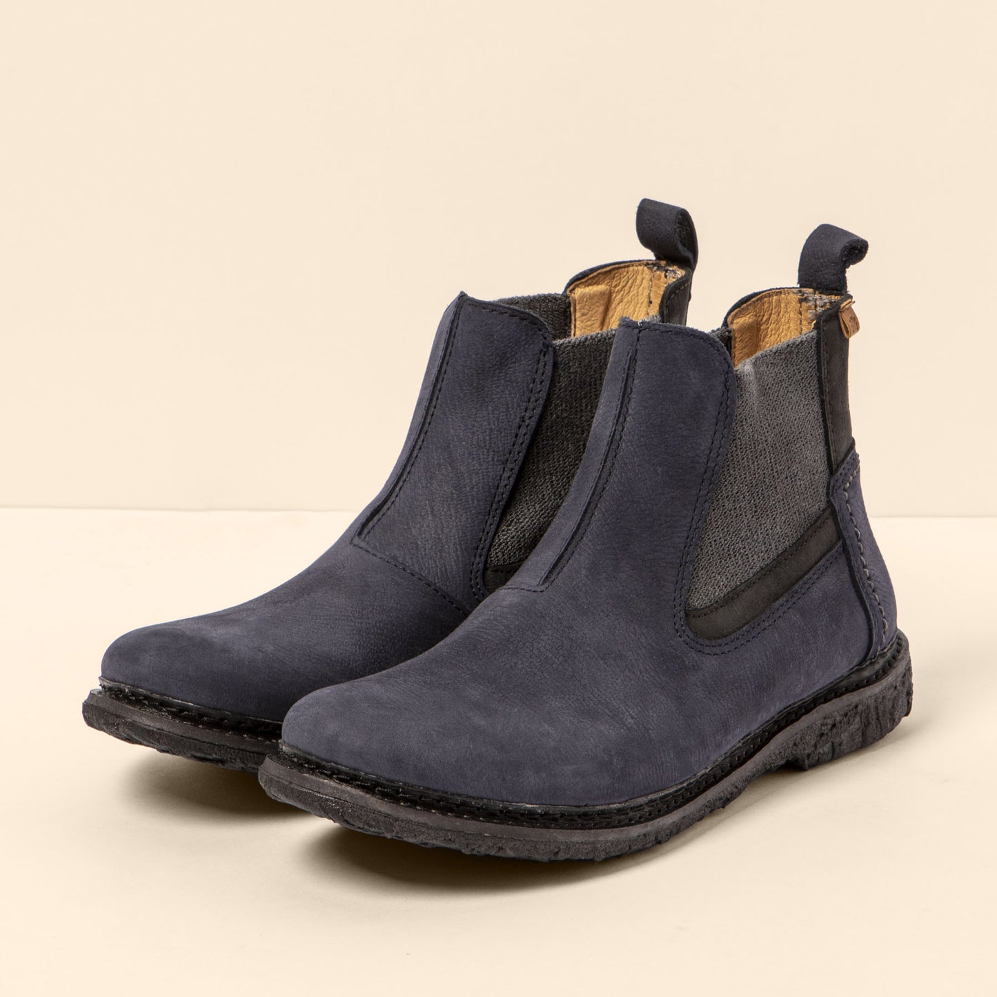 gid://shopify/Product/15700004962636_5