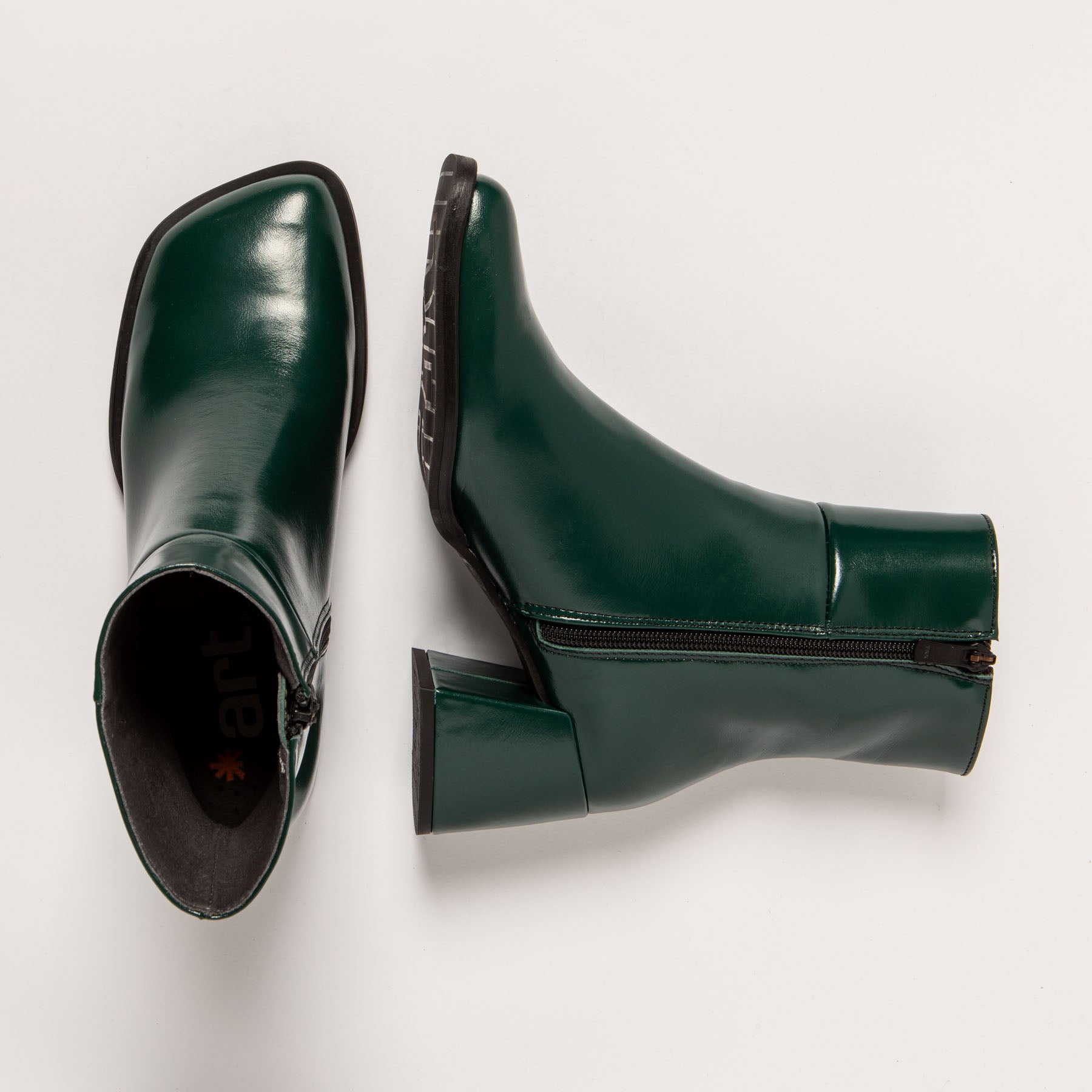gid://shopify/Product/15694179926348_4
