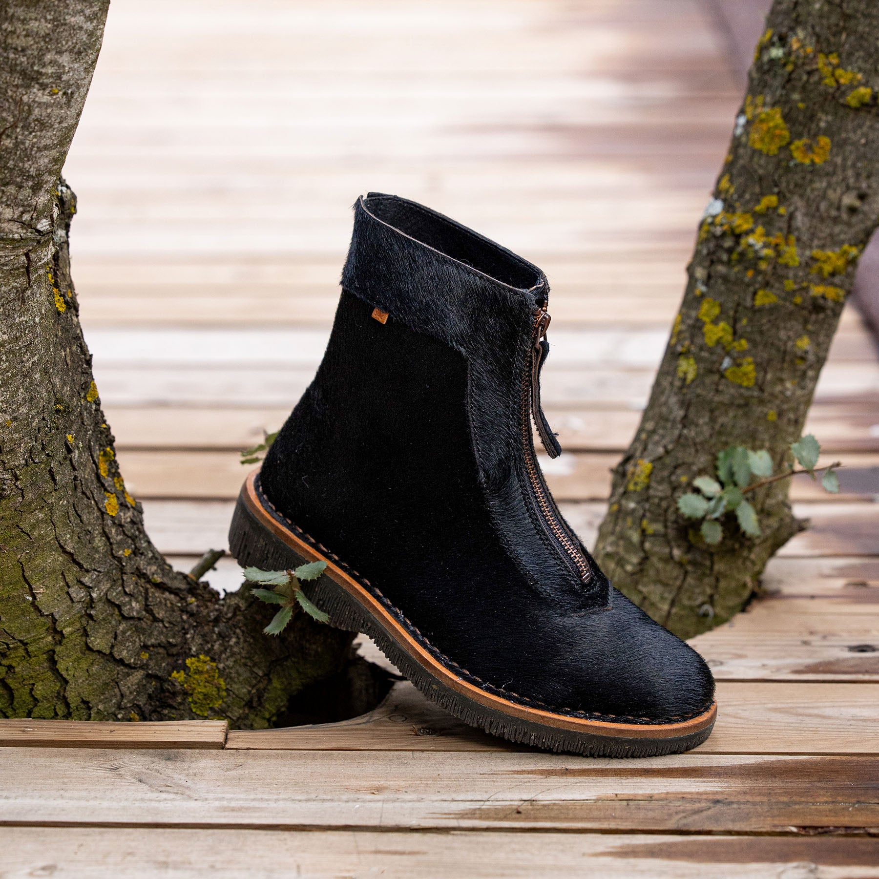 gid://shopify/Product/15700833272140_7