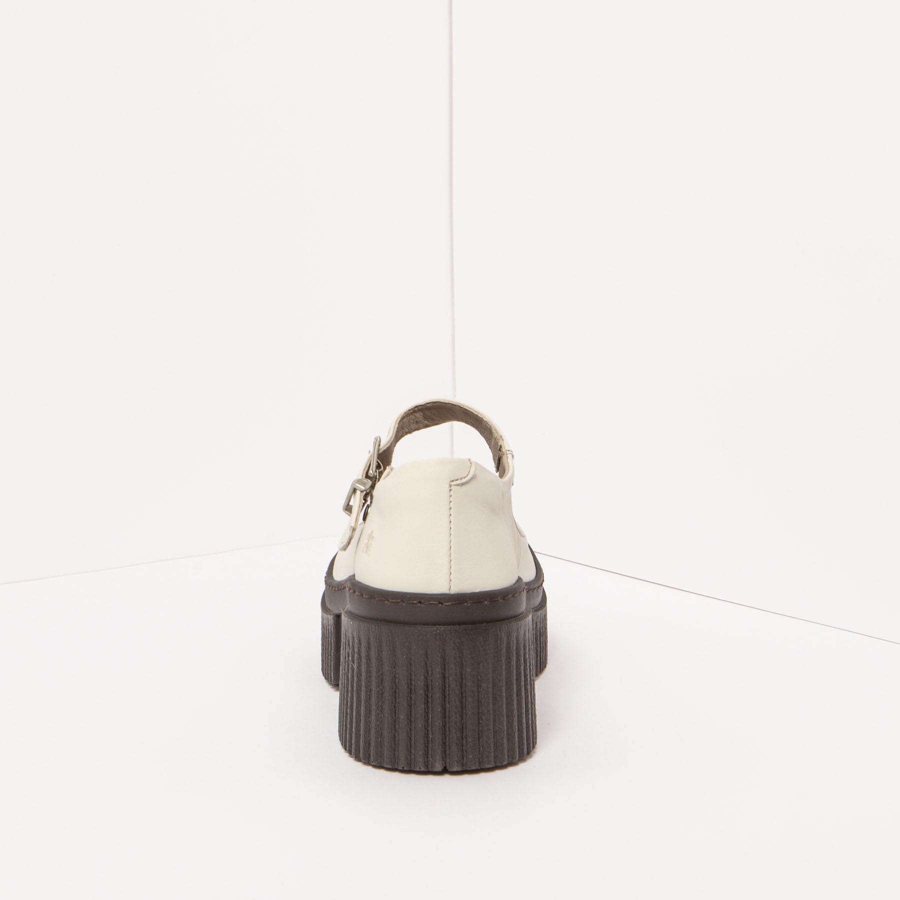 gid://shopify/Product/15785704128844_8