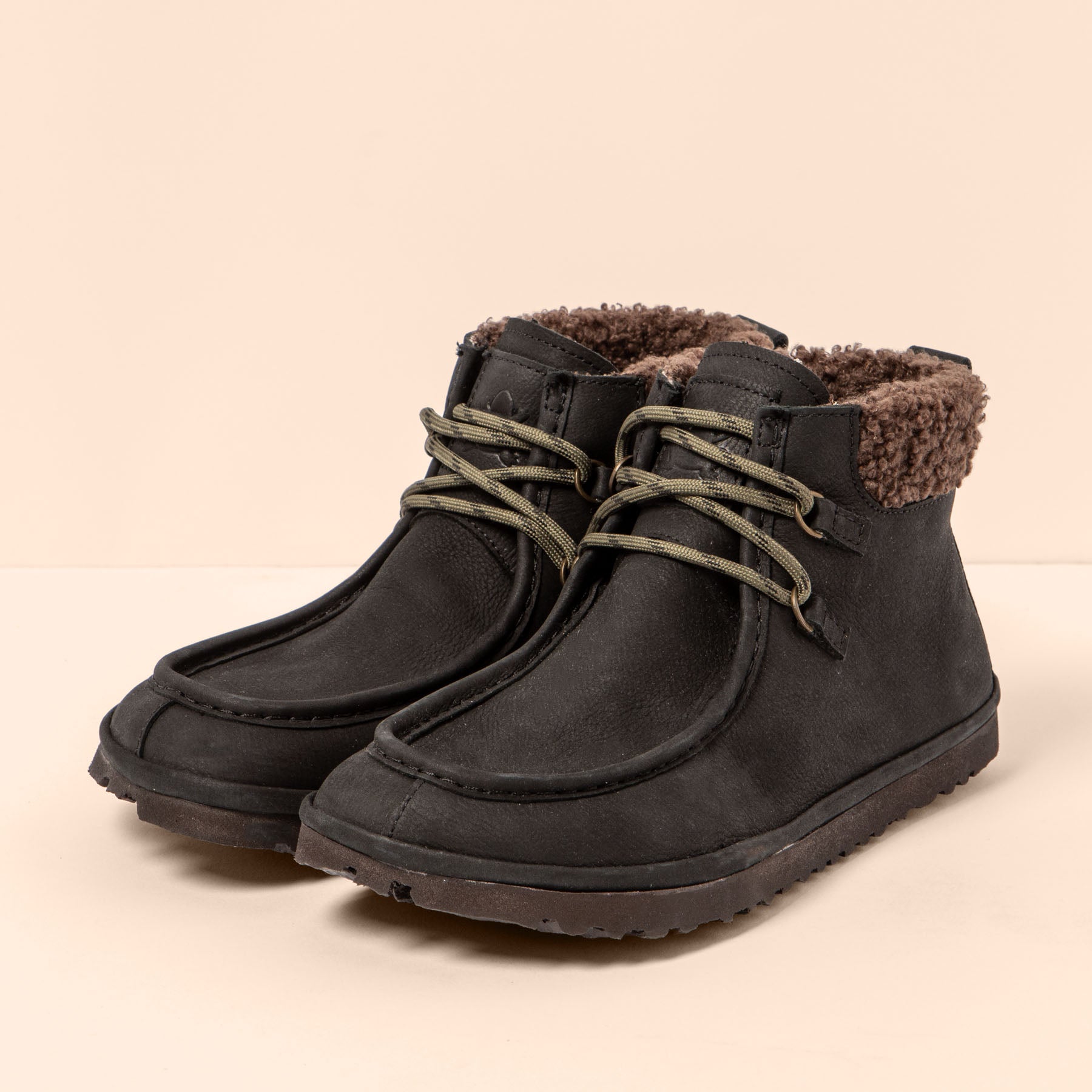 gid://shopify/Product/15700757709132_5