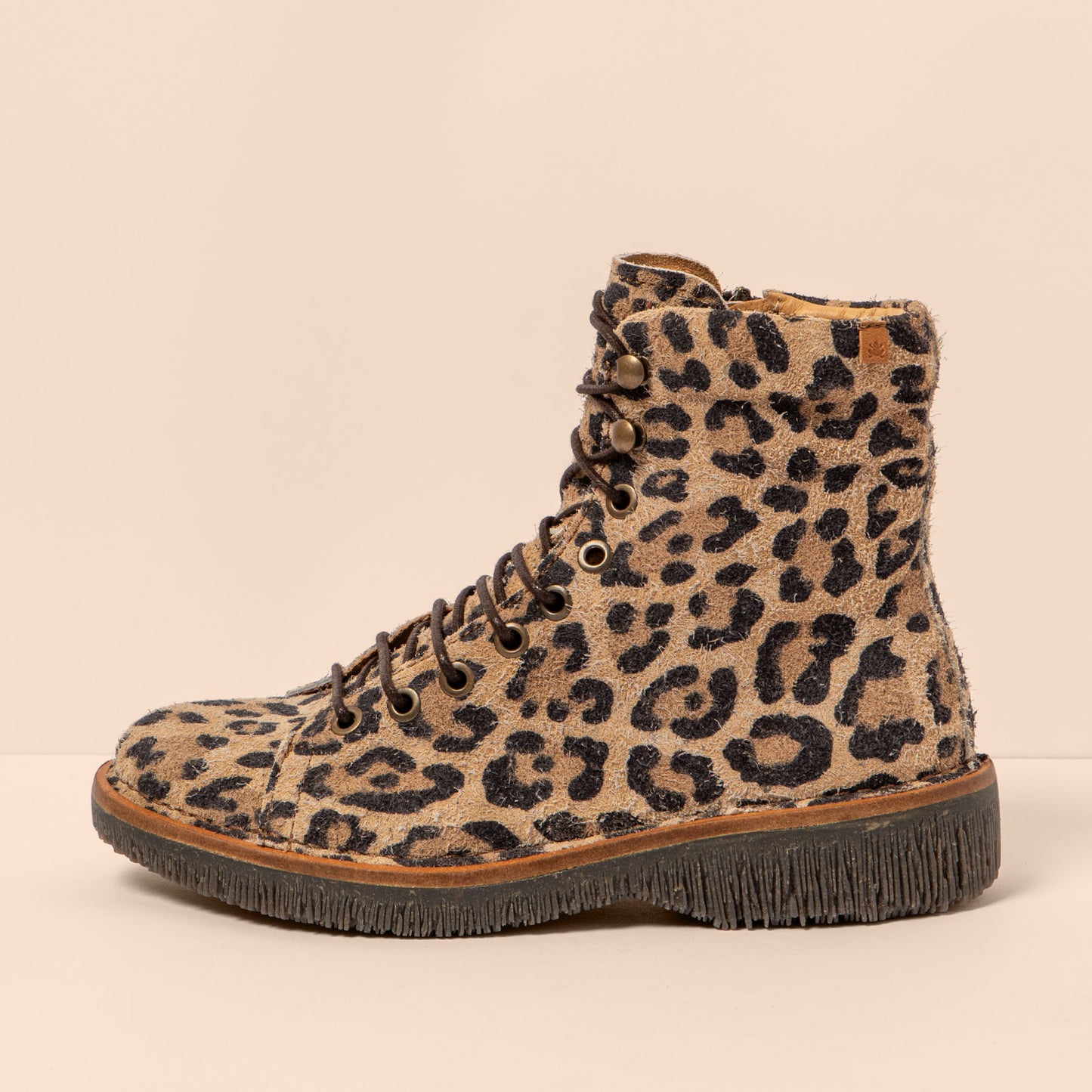 gid://shopify/Product/15700820853068_1