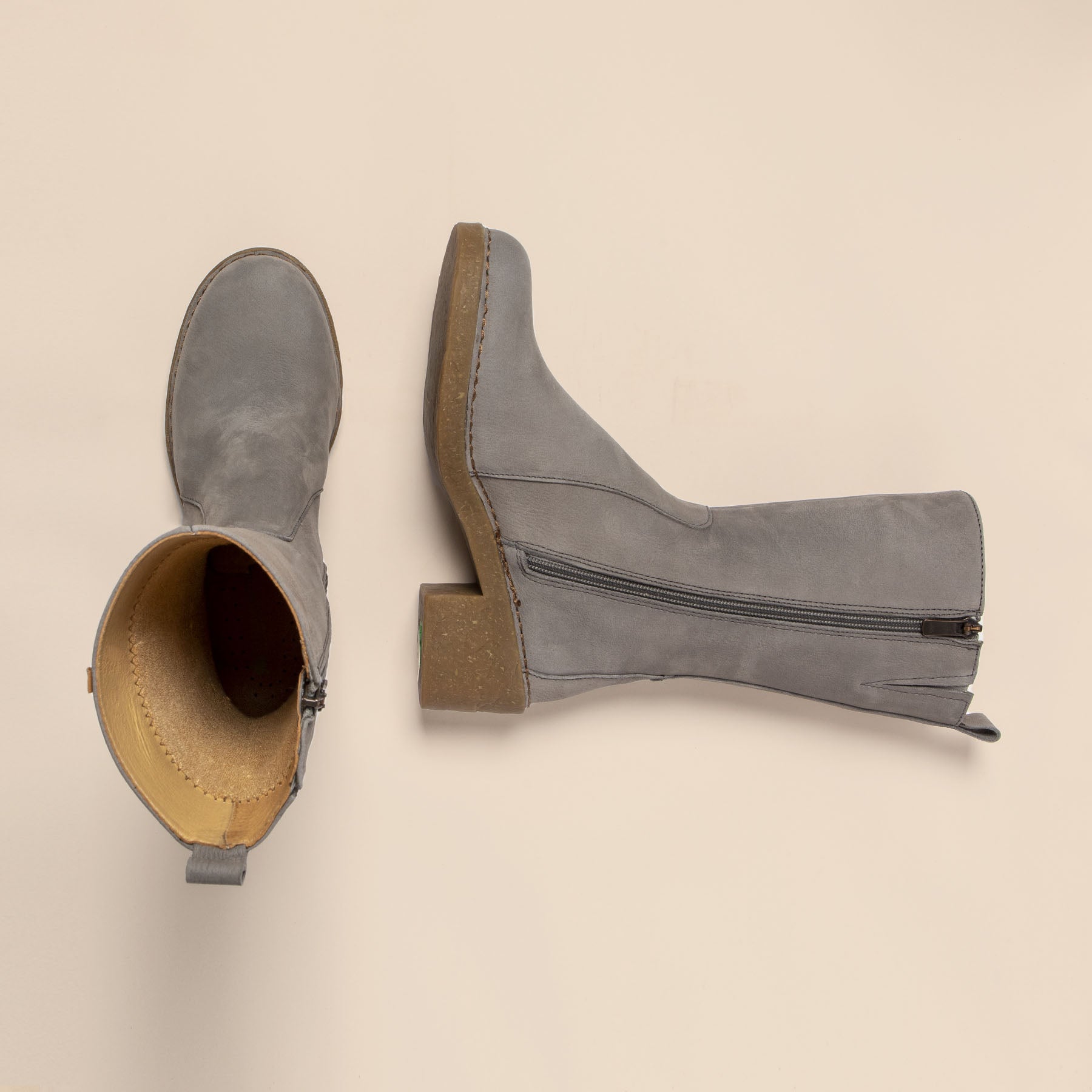 gid://shopify/Product/15700047429964_4
