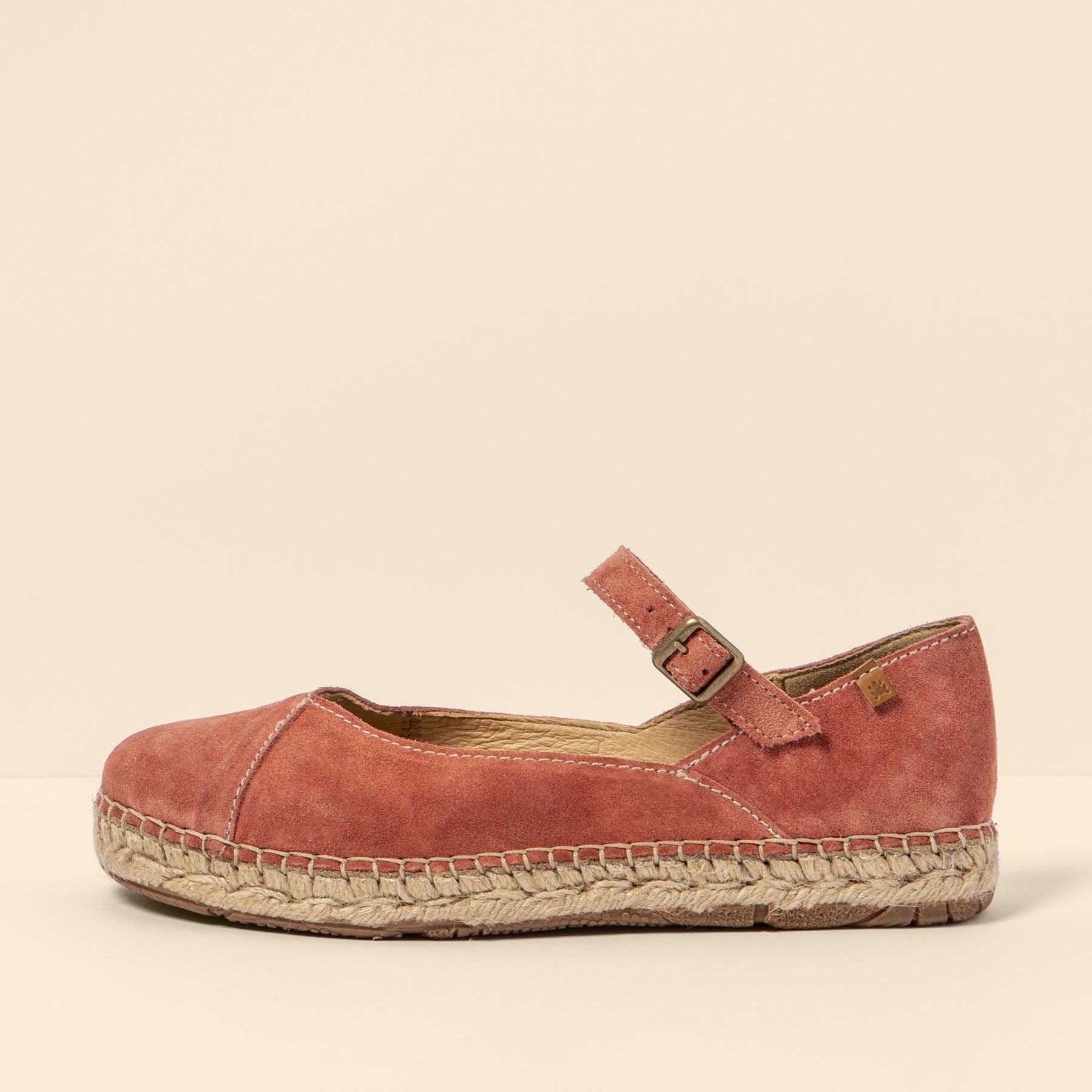 gid://shopify/Product/15700255473996_4