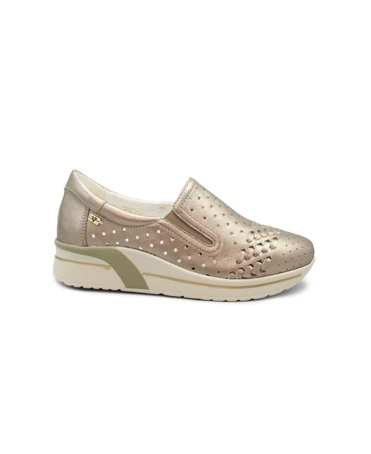 gid://shopify/Product/15738499105100_1