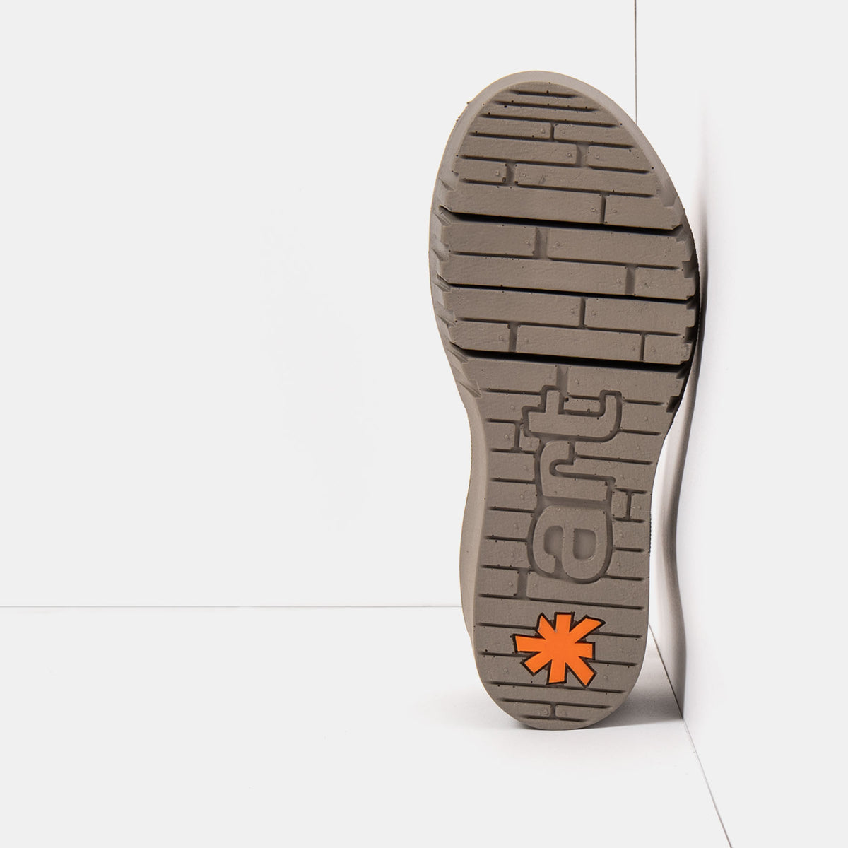 gid://shopify/Product/16173098598732_3