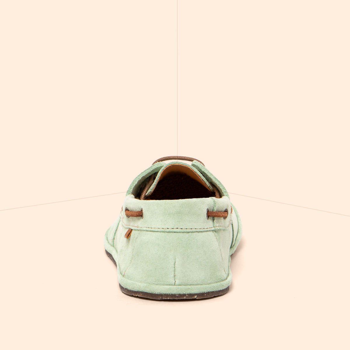 gid://shopify/Product/16124713337164_5