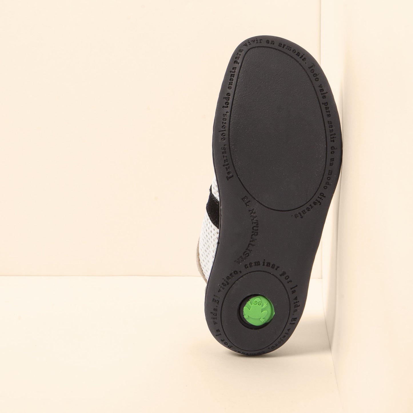 gid://shopify/Product/15791441281356_3