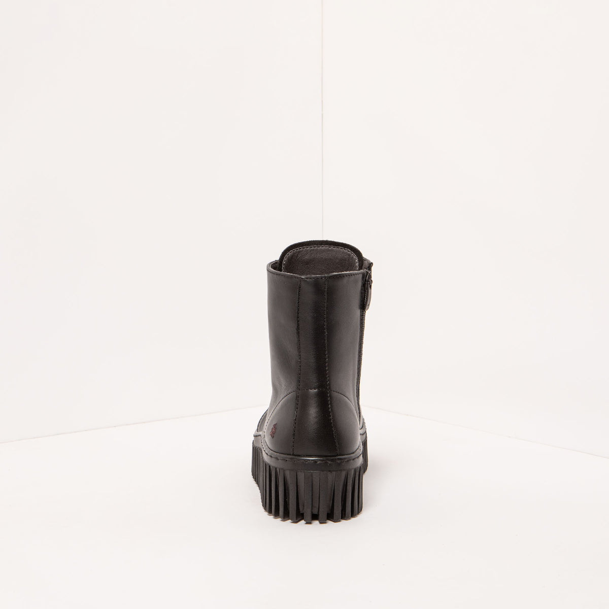 gid://shopify/Product/16172392808780_5