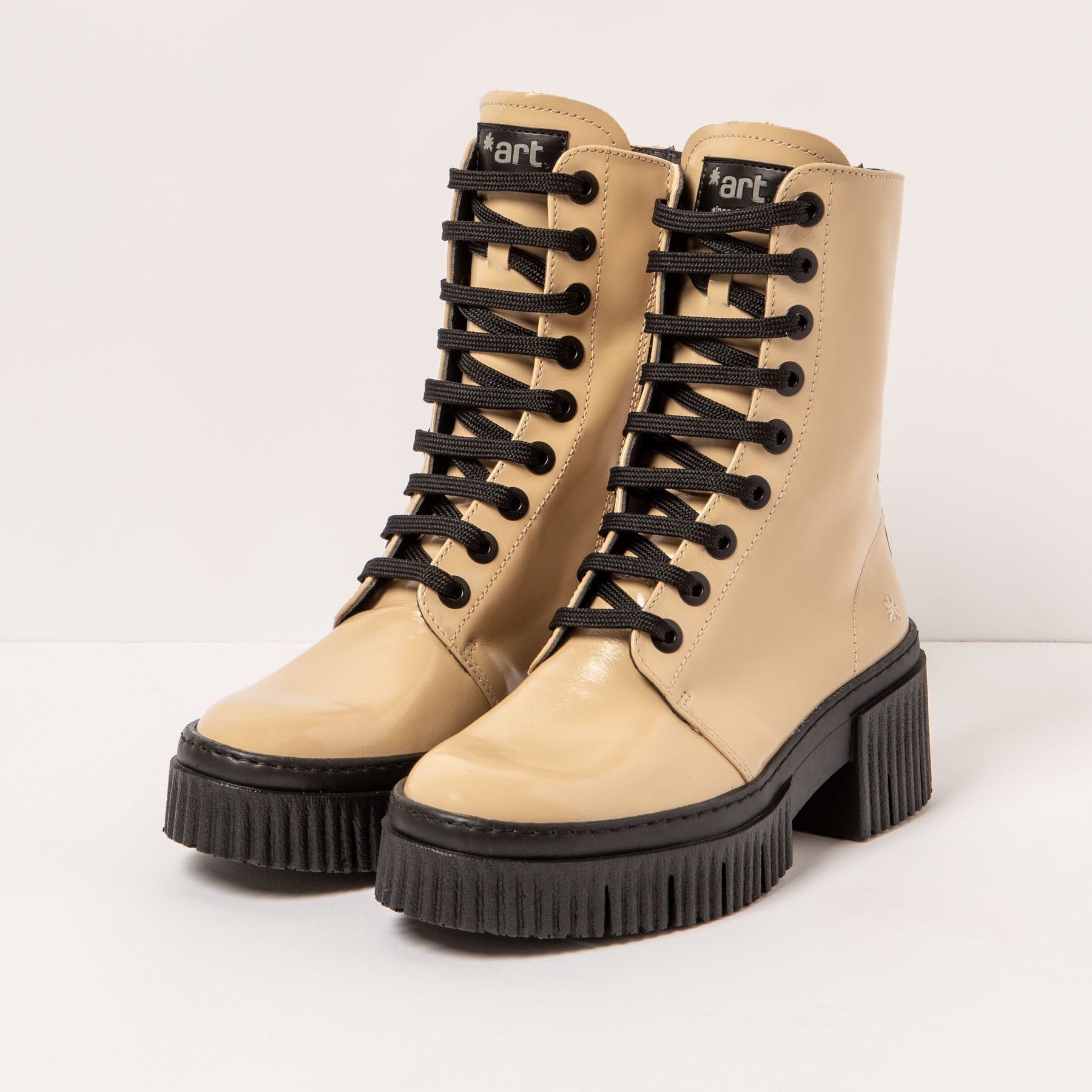 gid://shopify/Product/15693933871436_2