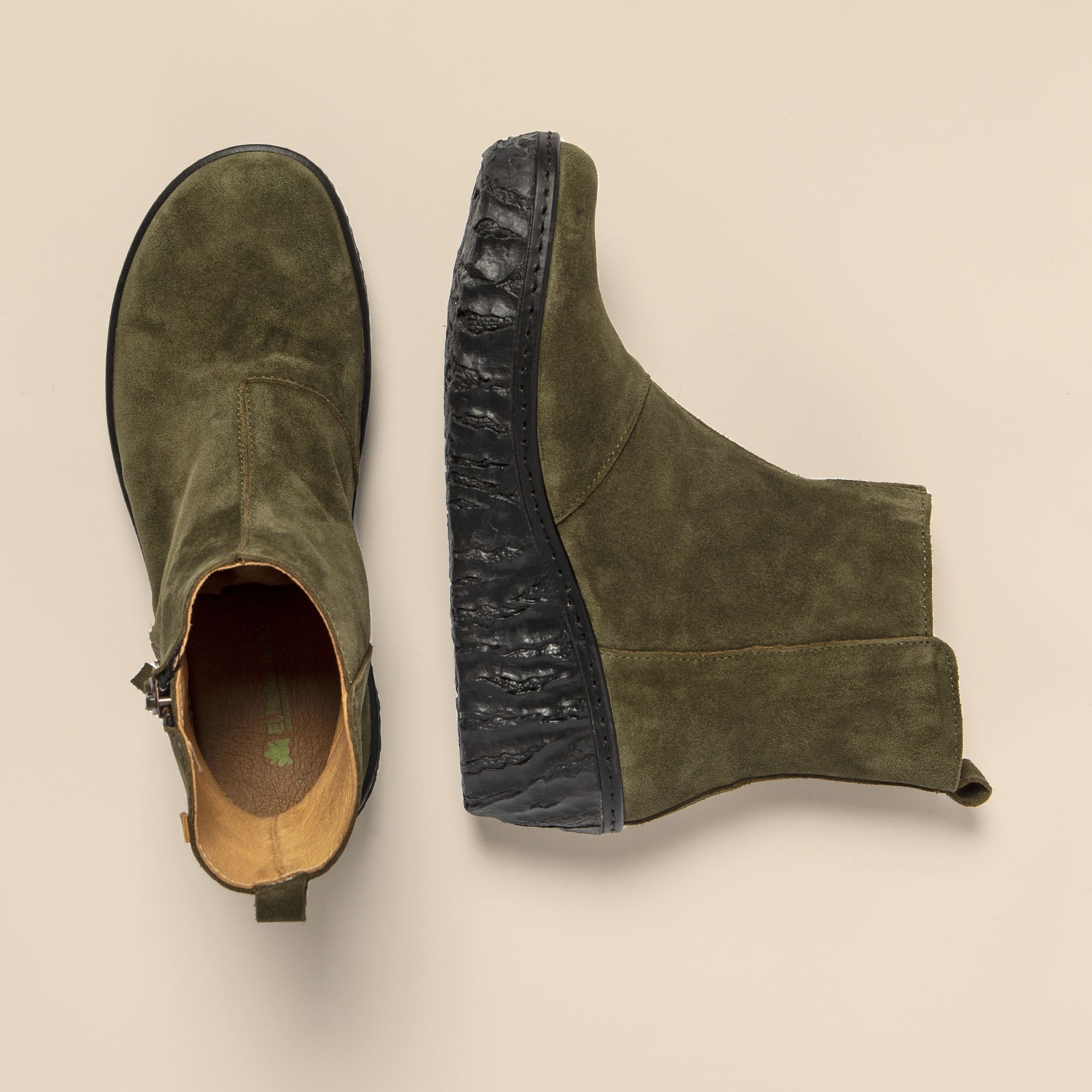 gid://shopify/Product/15699910590796_7